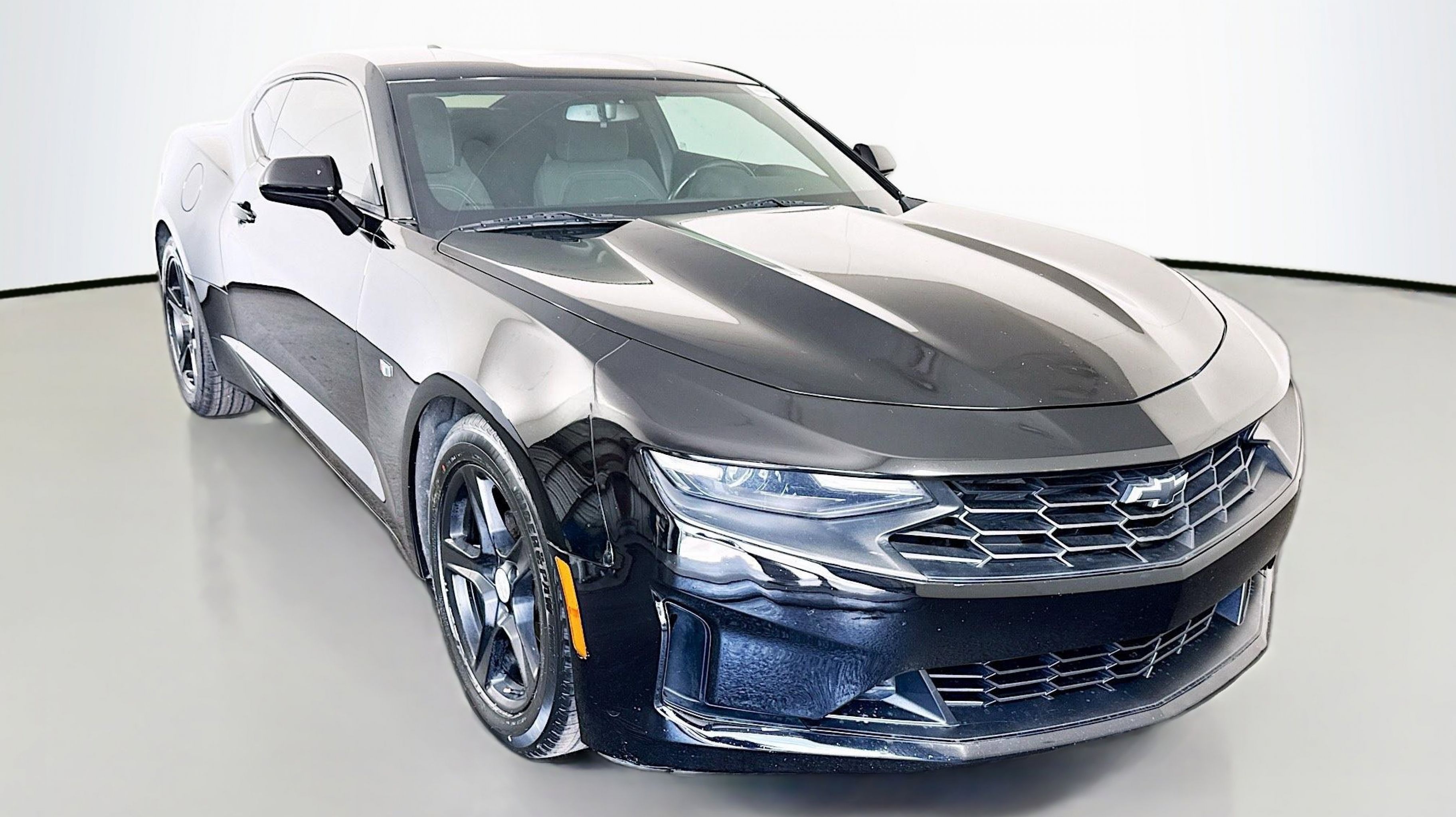 2020 Chevrolet Camaro 2.0 1LT's photo