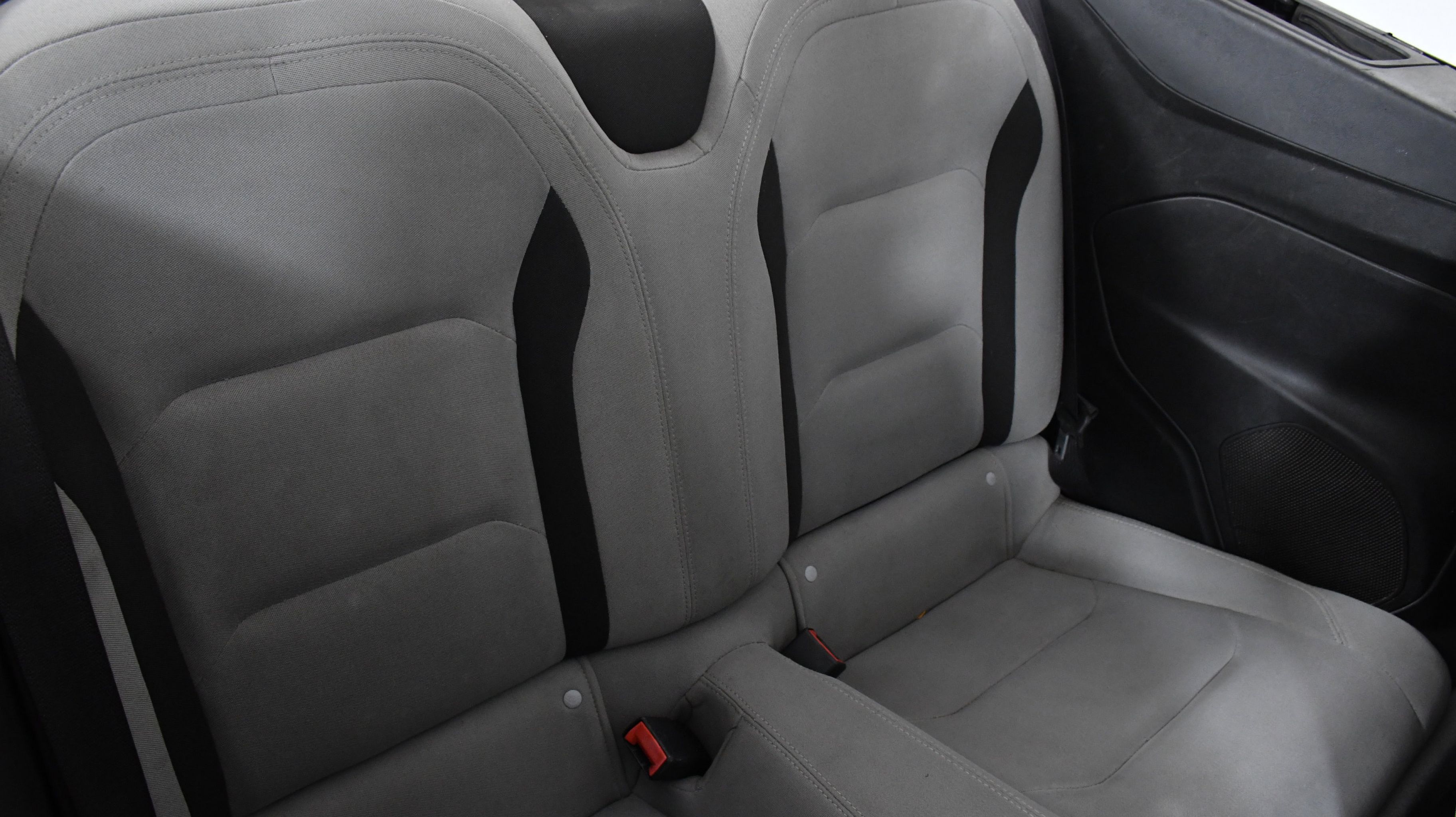 2020 Chevrolet Camaro 1LT photo 19