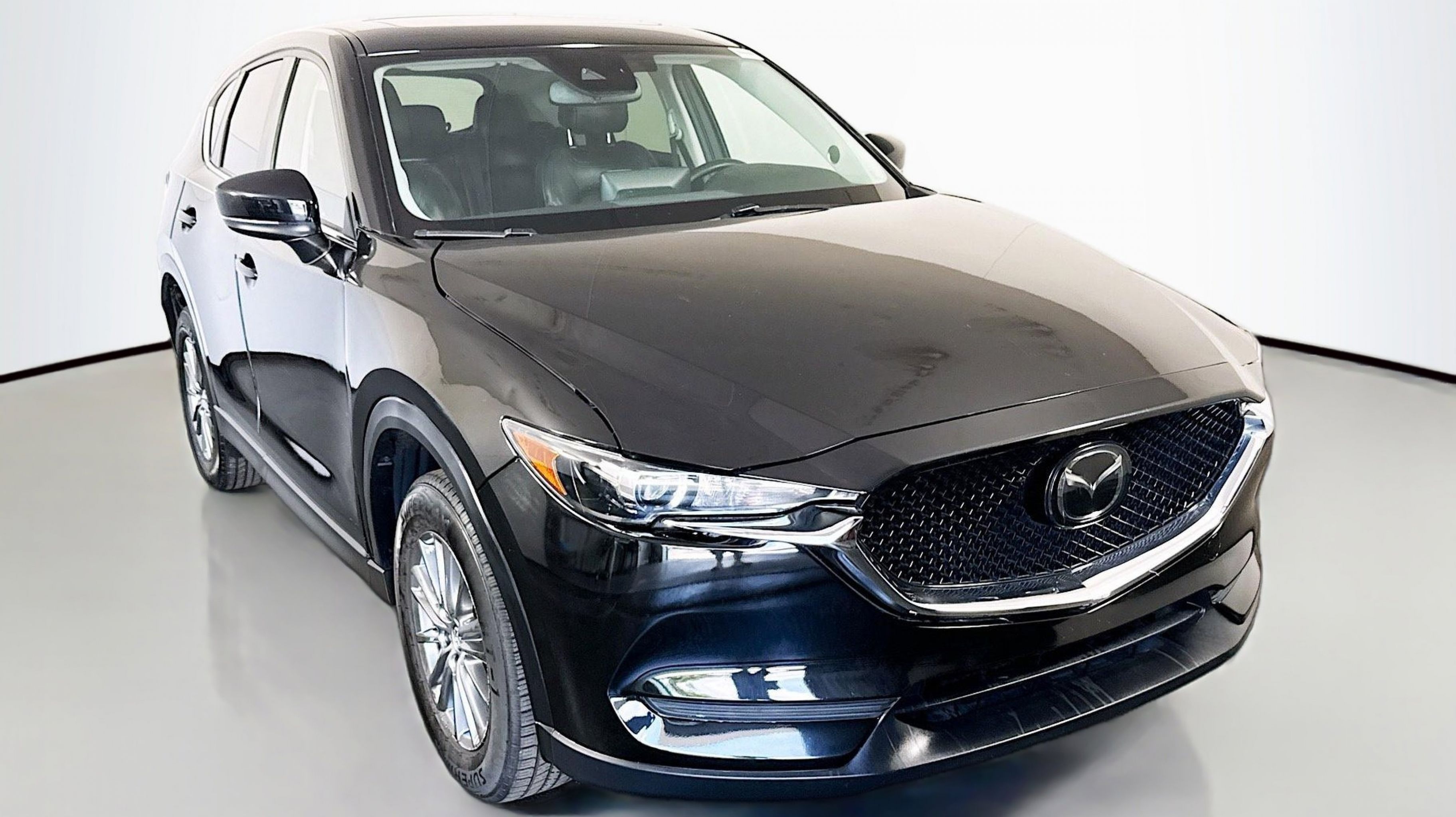 2021 Mazda CX-5 Touring Auto's photo