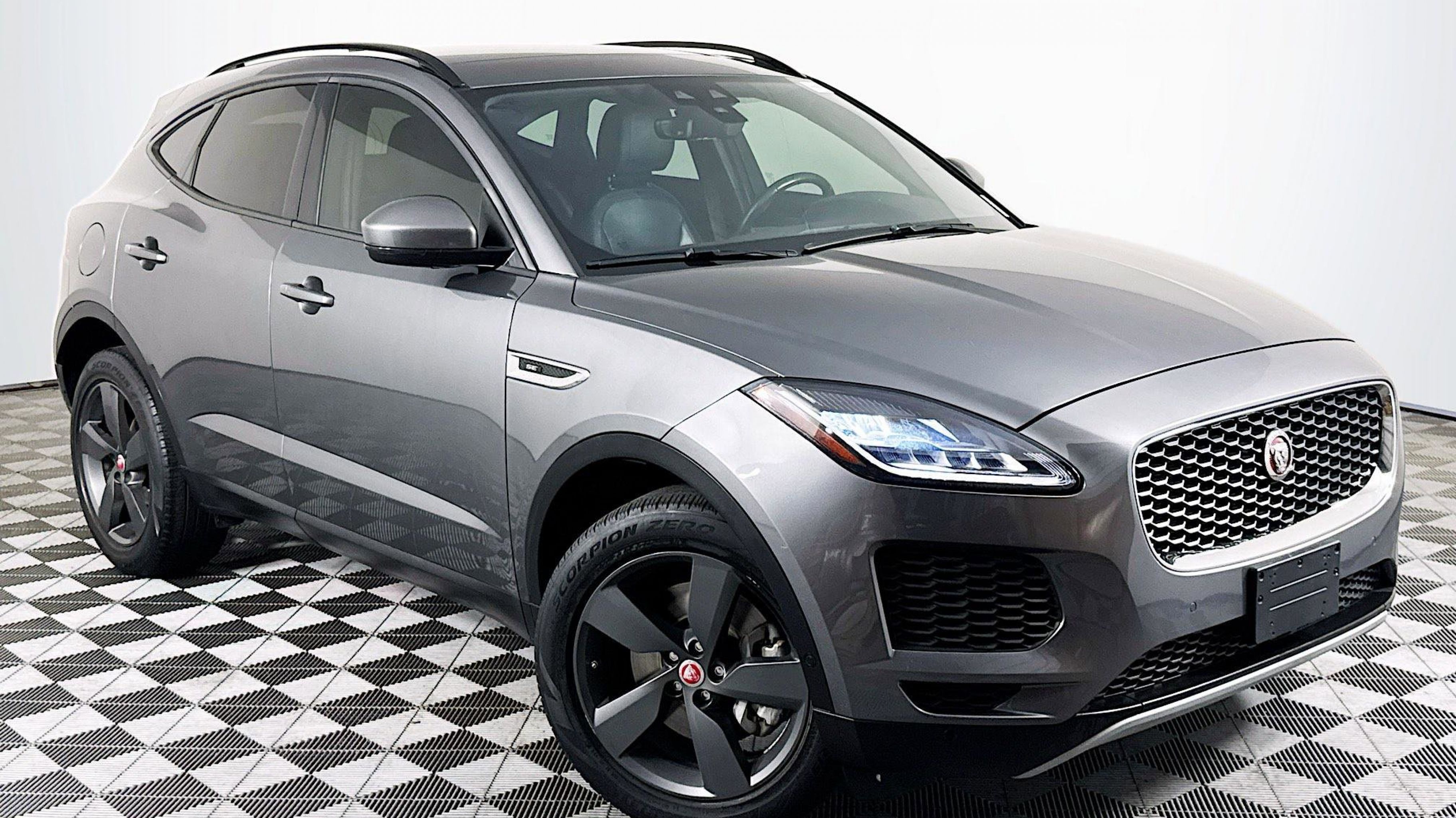 2020 Jaguar E-PACE P250 SE's photo