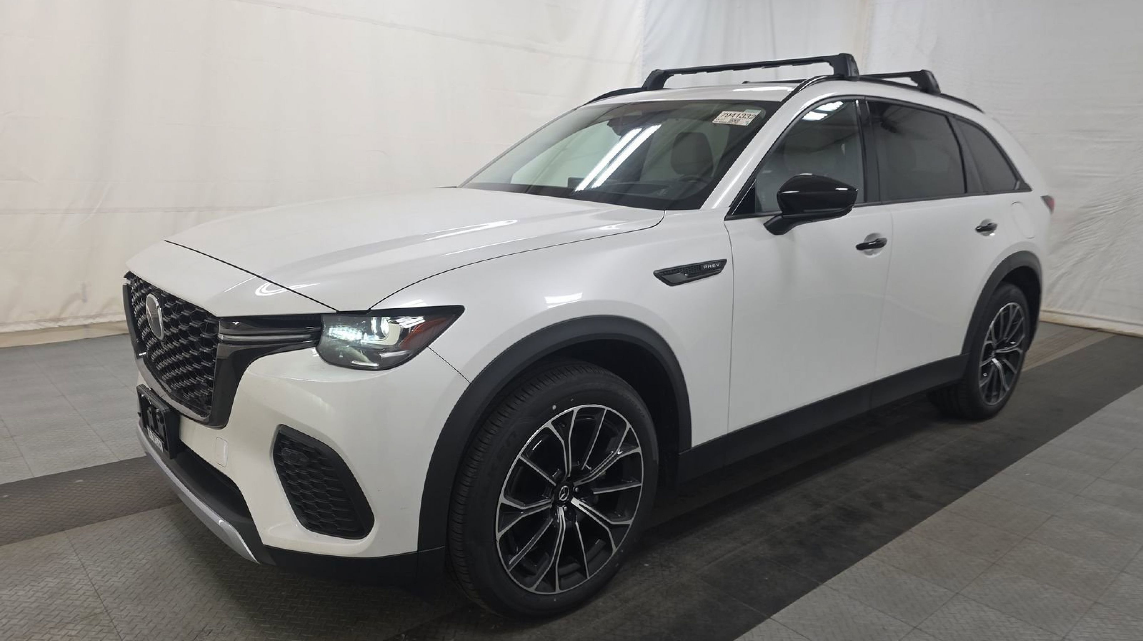 2025 Mazda CX-70 PHEV Premium Package's photo