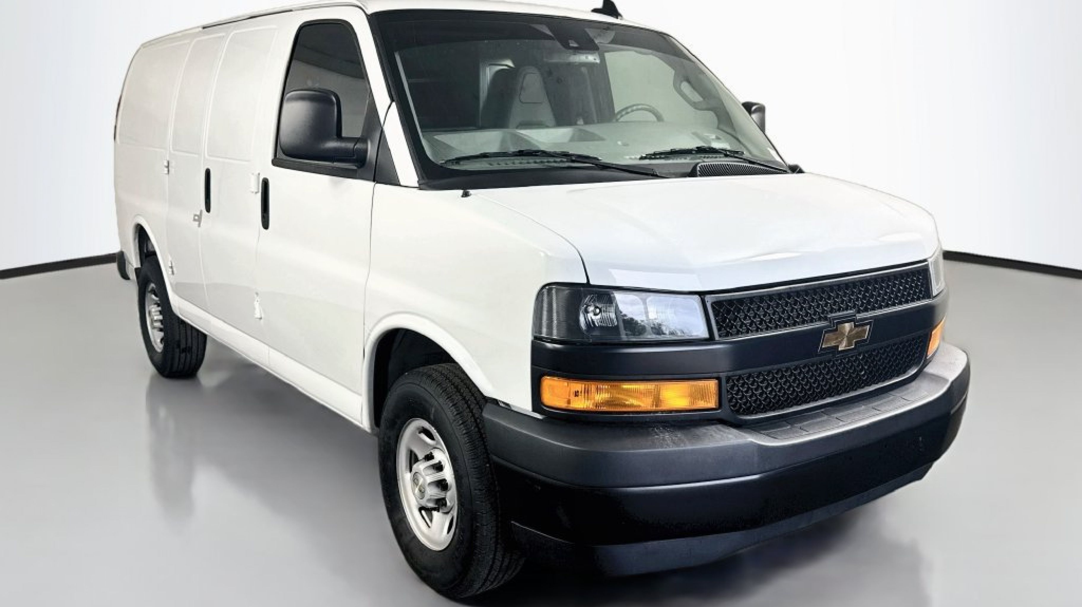 2025 Chevrolet Express Cargo