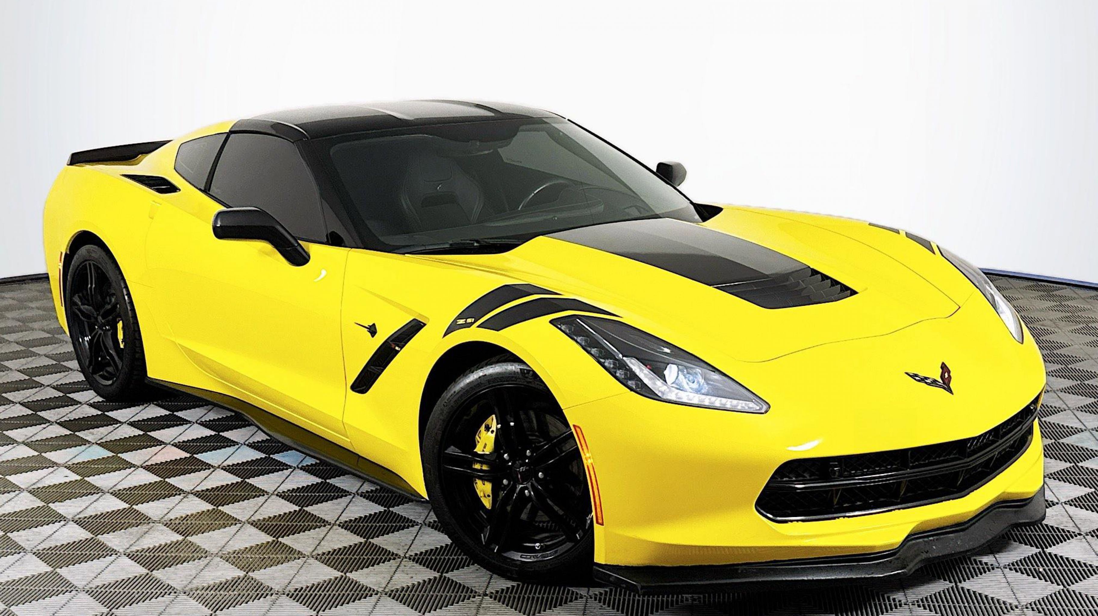 2016 Chevrolet Corvette Stingray Coupe 2LT's photo