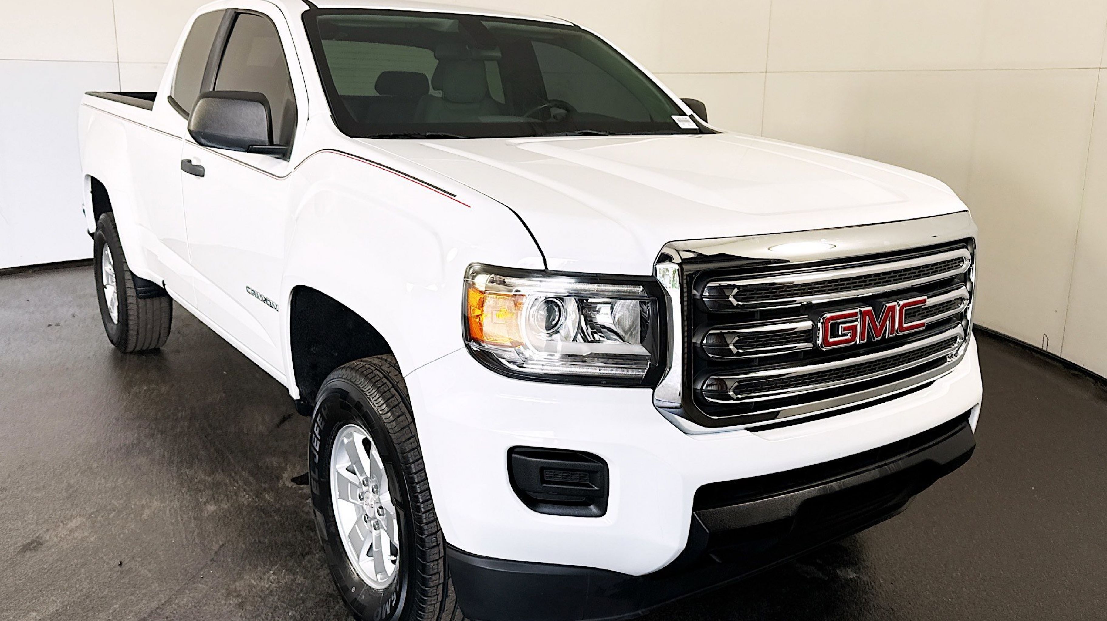 2020 GMC Canyon 2WD Base Extended Cab MYB's photo