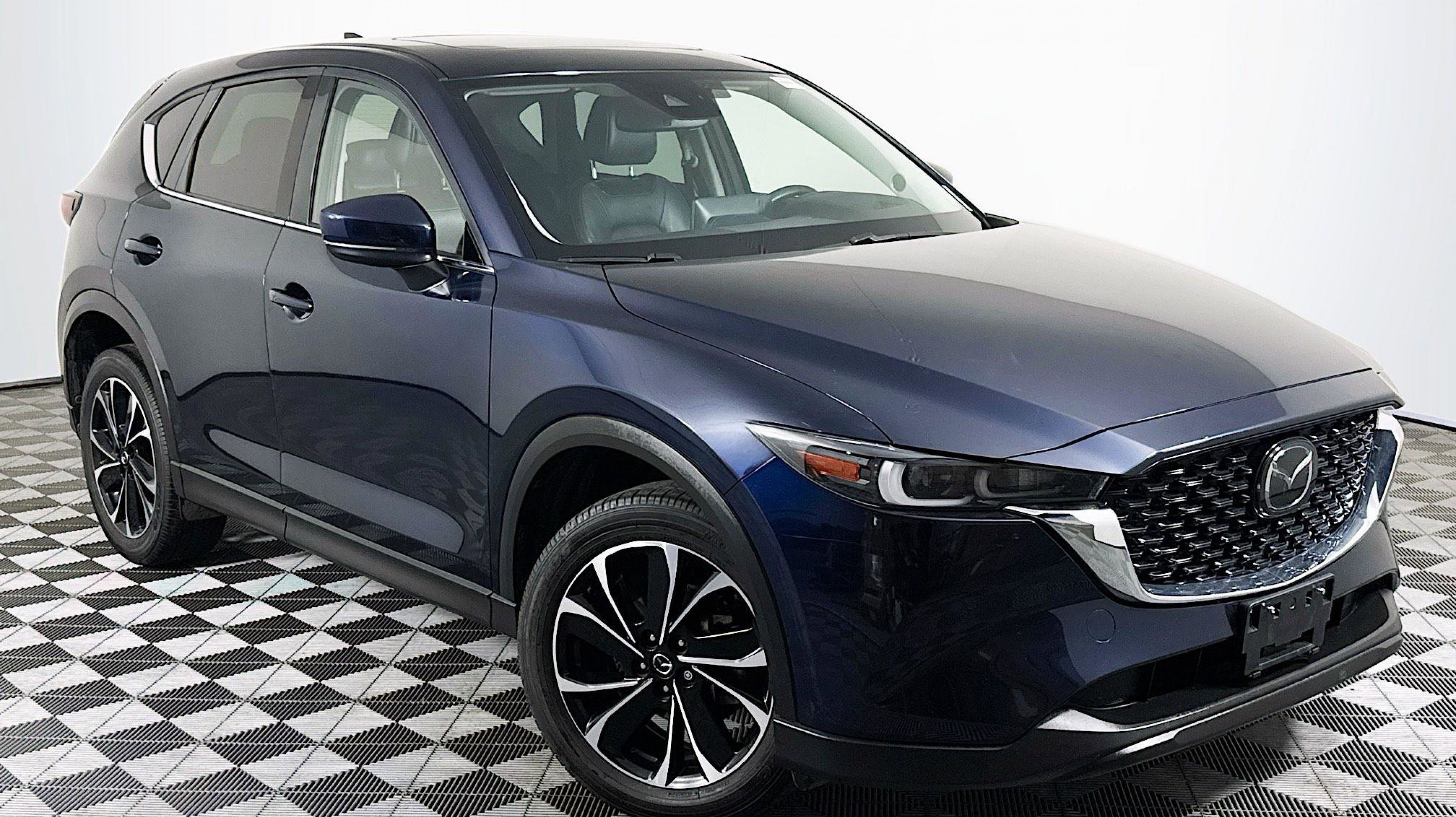 2022 Mazda CX-5 S Premium Plus package