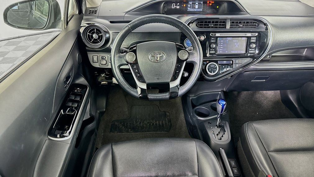 2018 Toyota Prius c Four #10