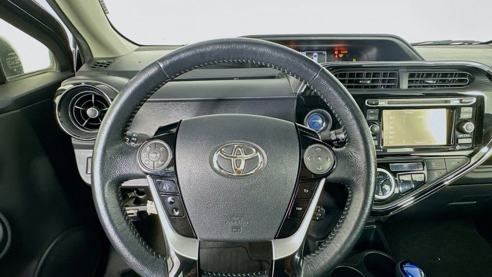 2018 Toyota Prius c Four #6