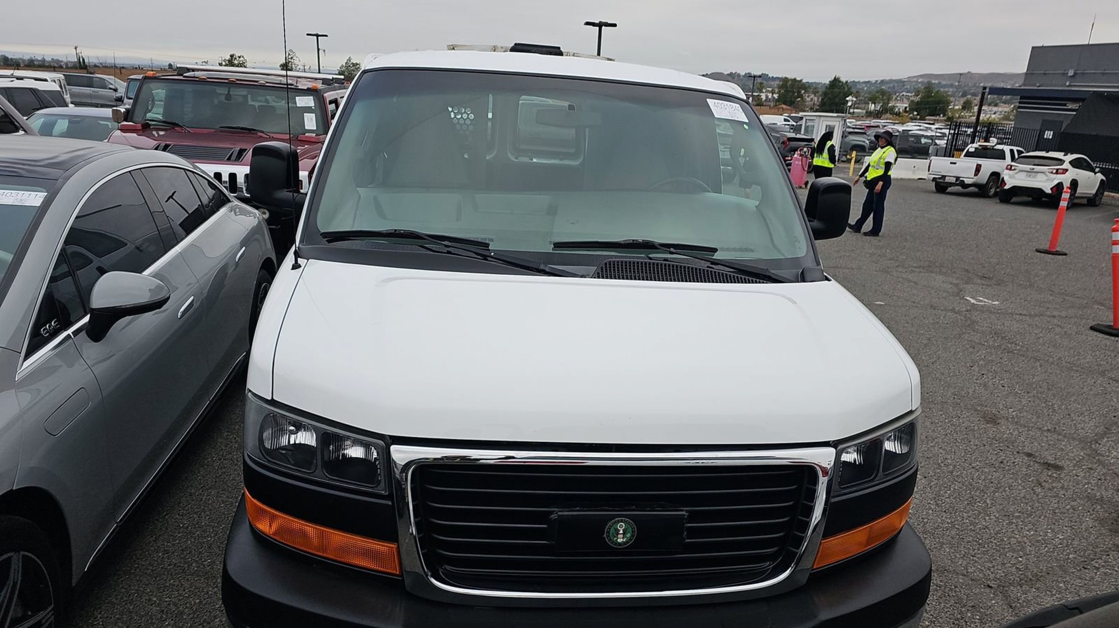 2017 GMC Savana 2500's photo