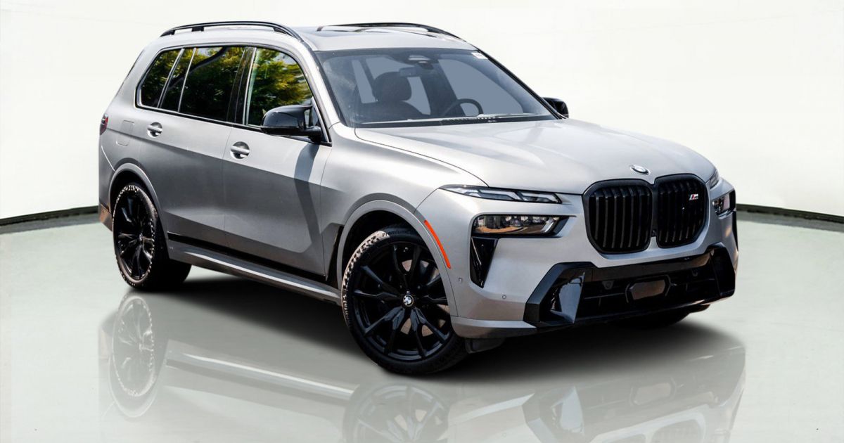Used 2024 BMW X7 M60i for sale at HGreg