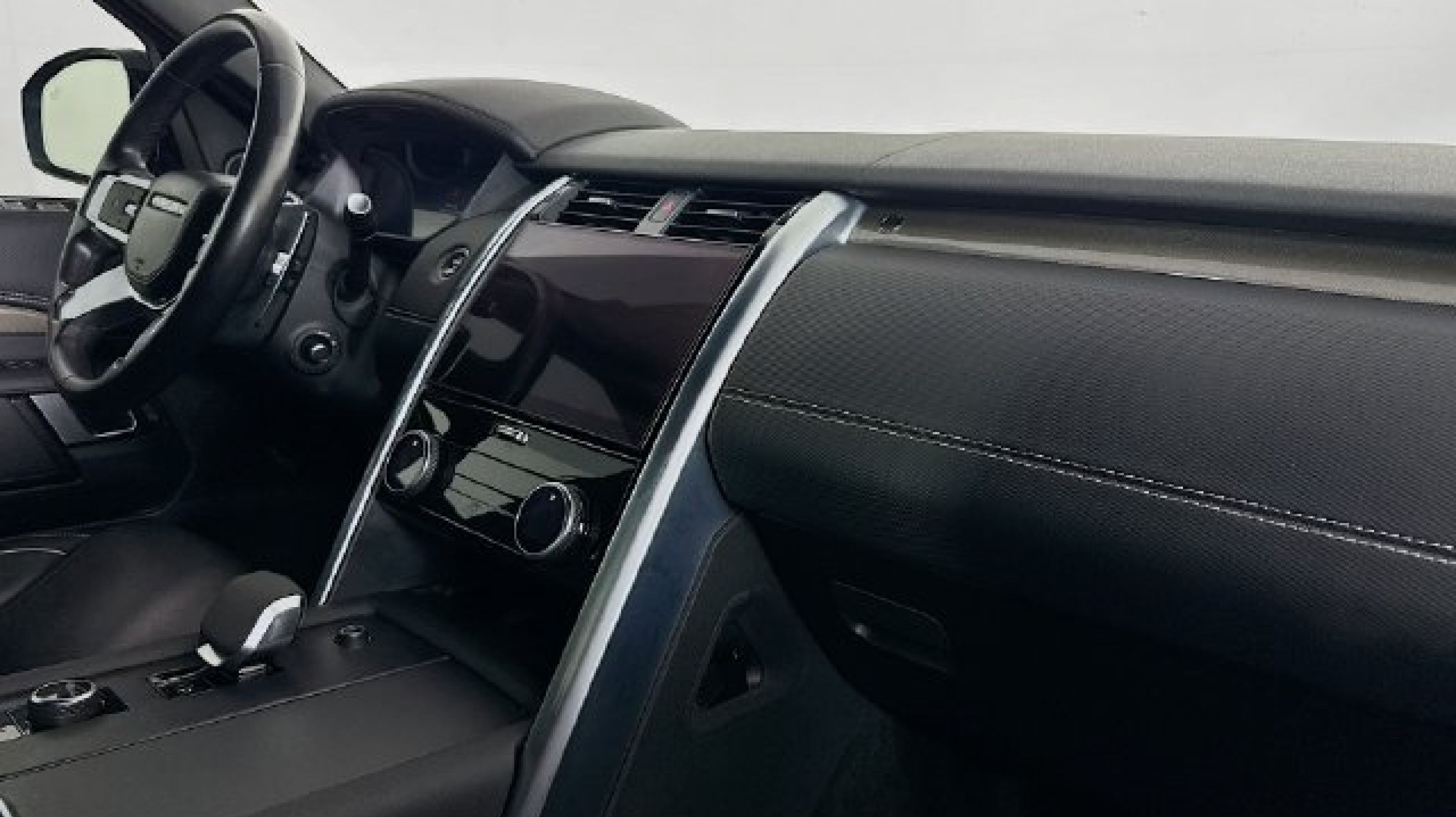 2023 Land Rover Discovery Metropolitan Edition - Photo 24