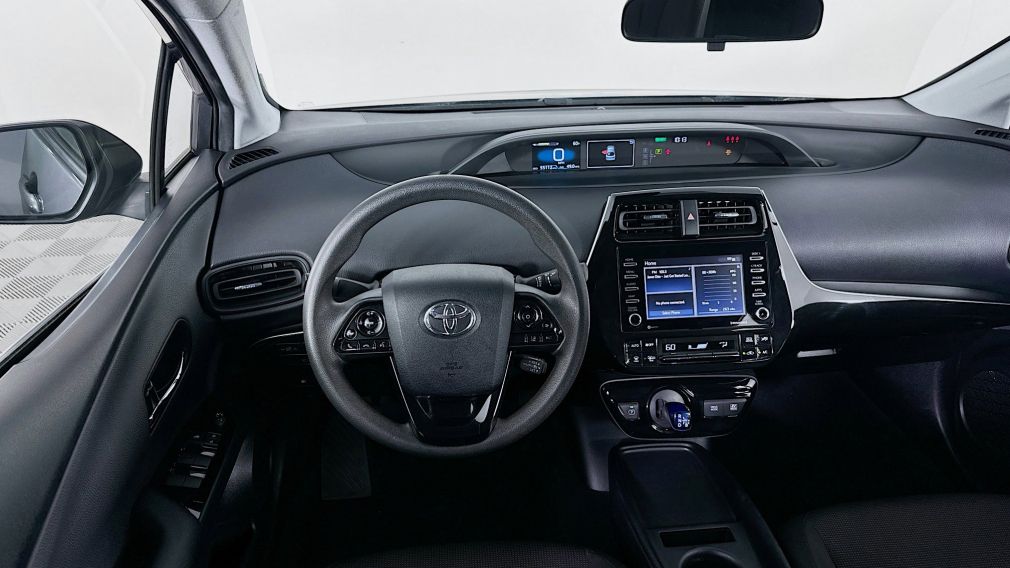 2022 Toyota Prius L Eco #10