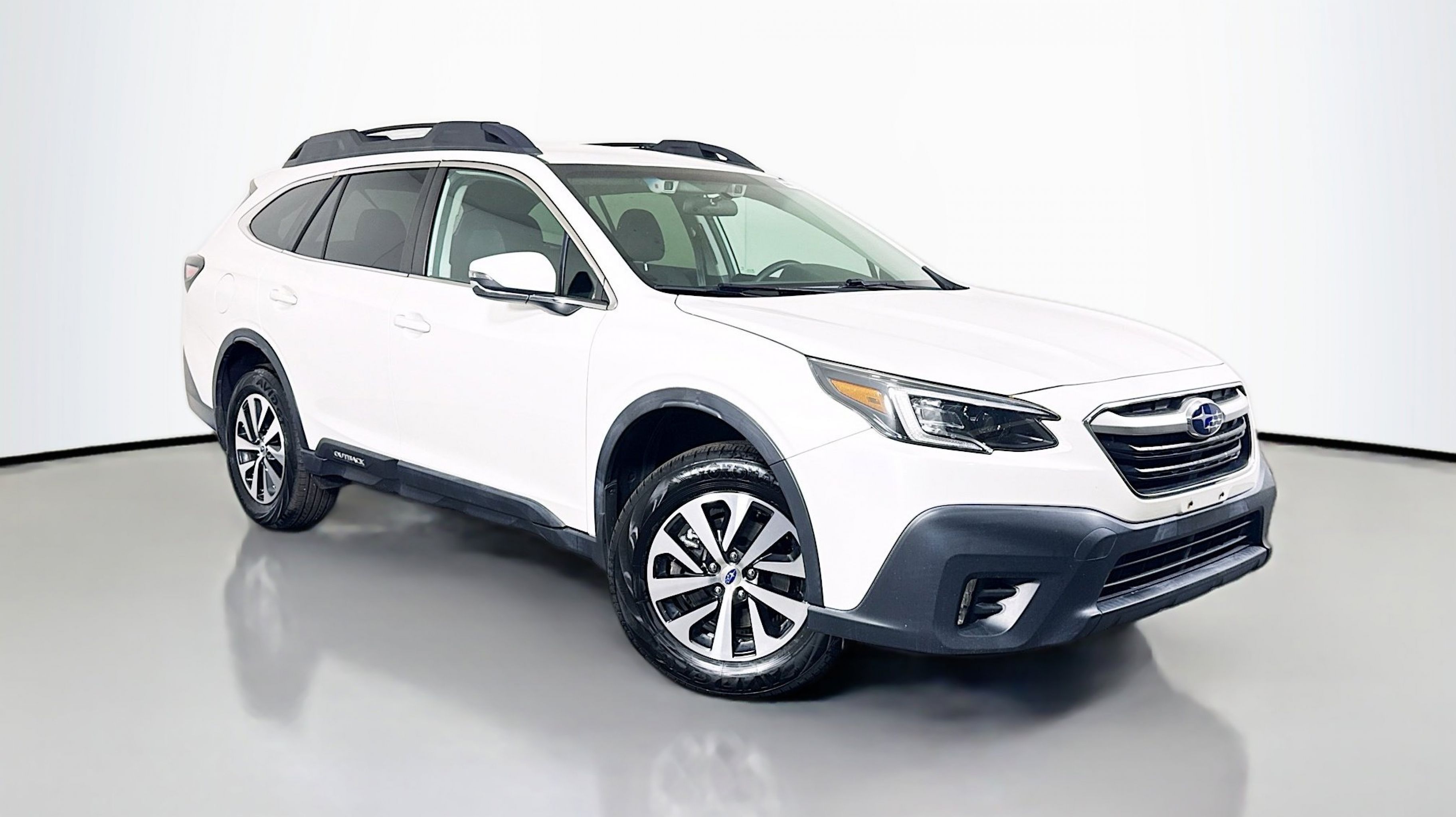 2020 Subaru Outback Premium's photo