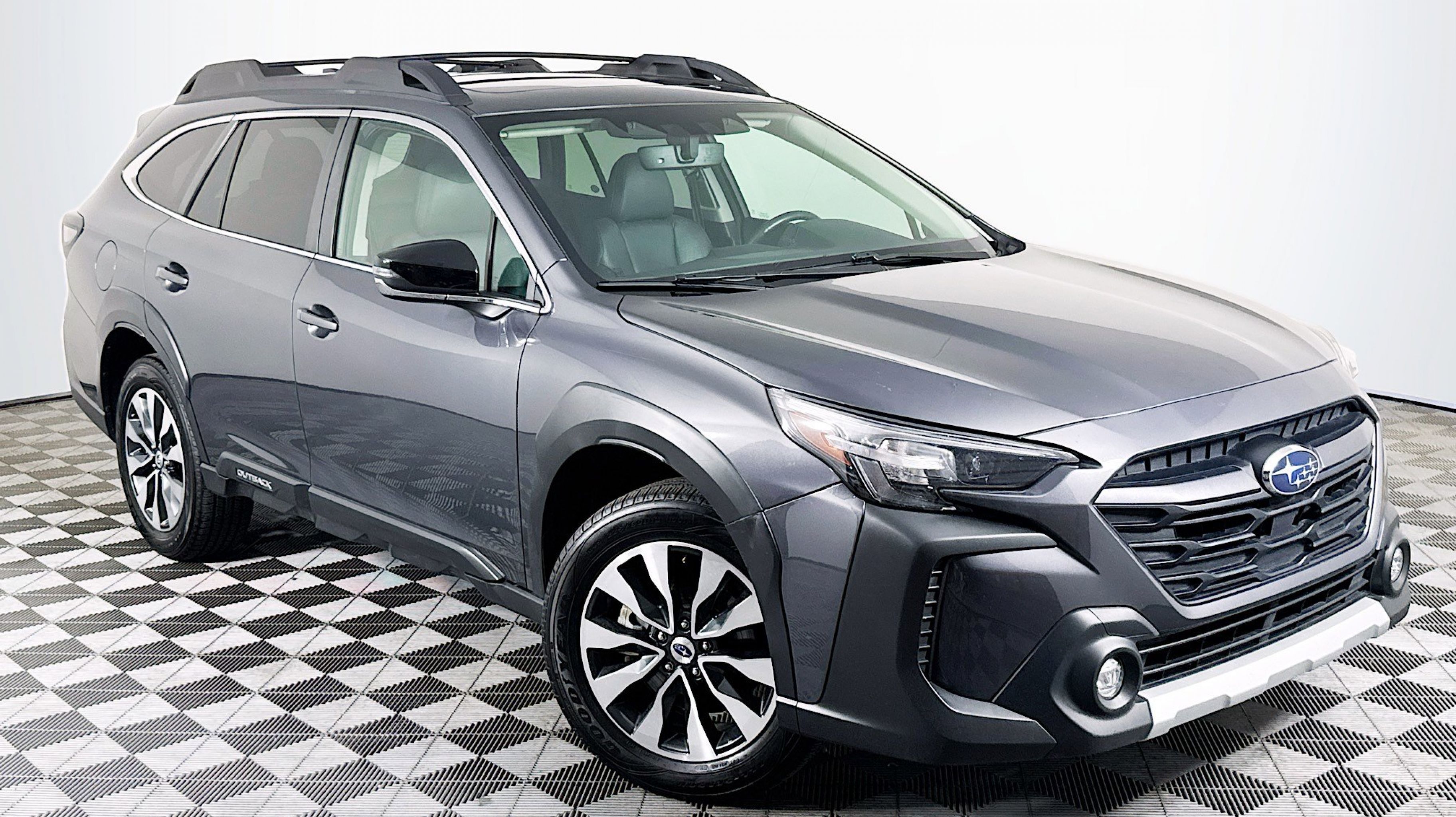2024 Subaru Outback Limited's photo