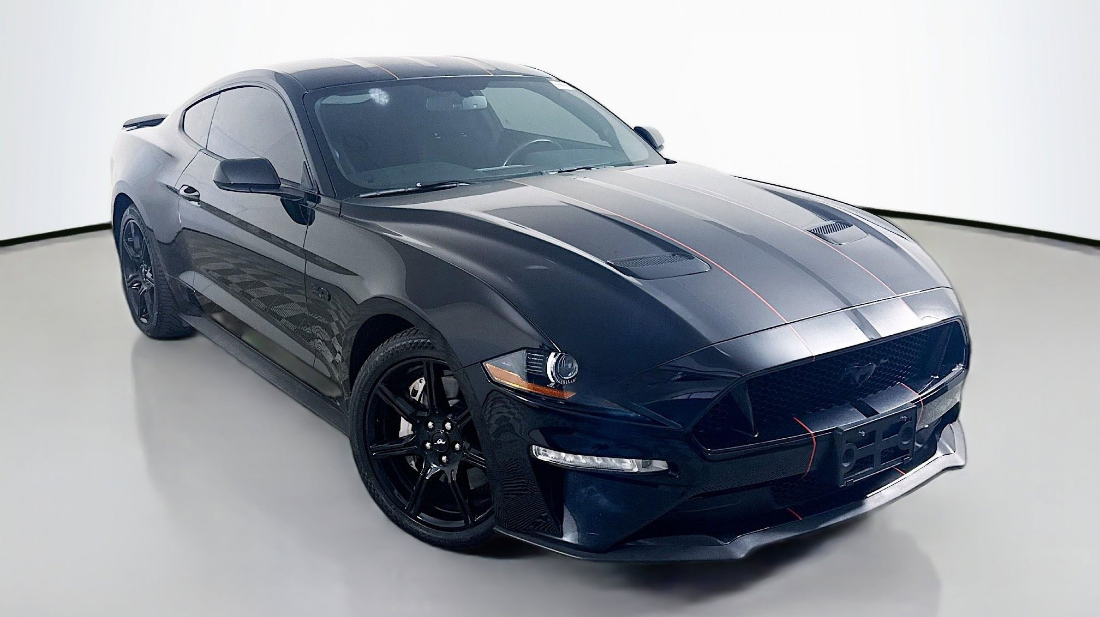 2018 Ford Mustang GT Coupe's photo