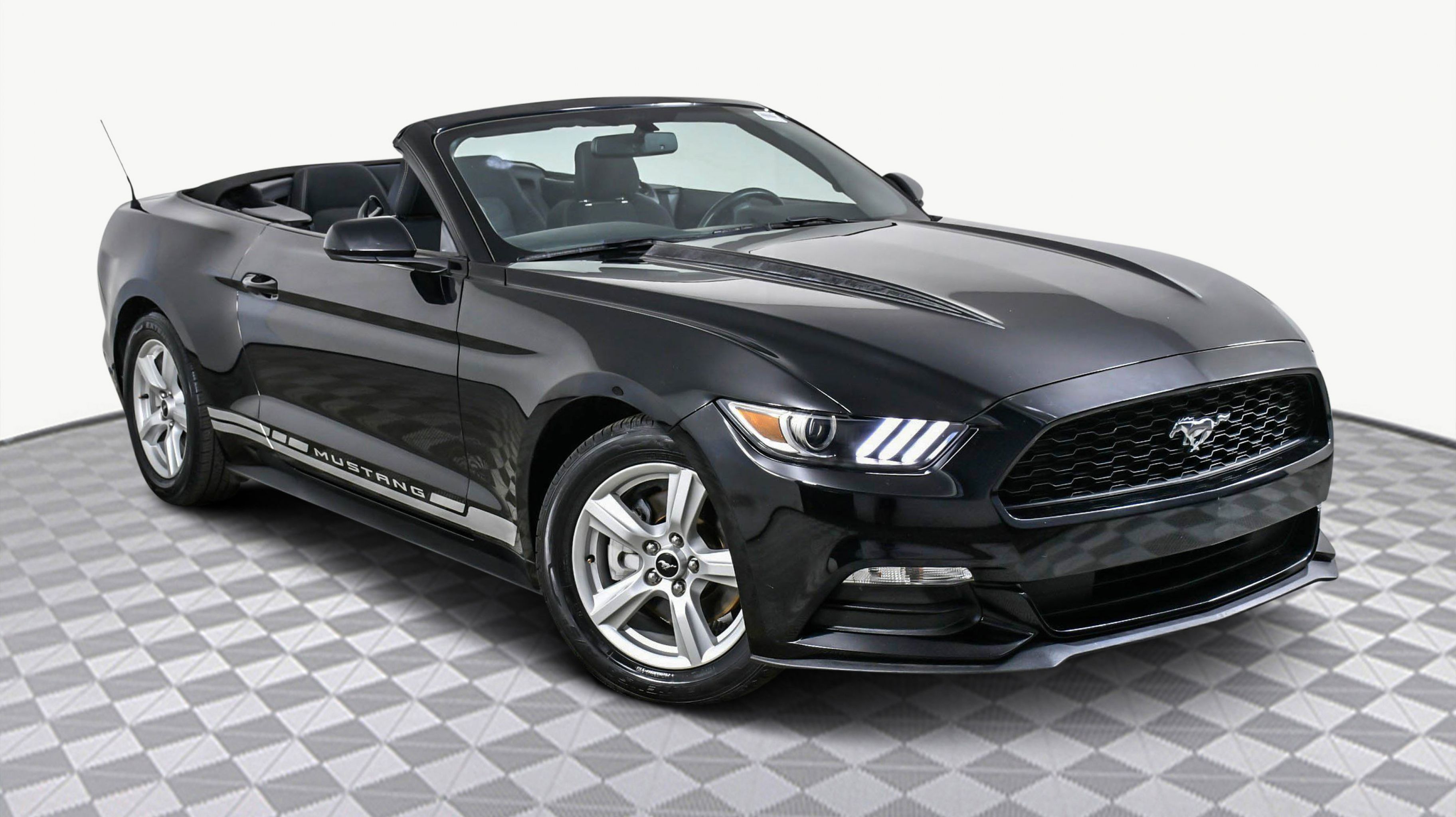 2017 Ford Mustang V6