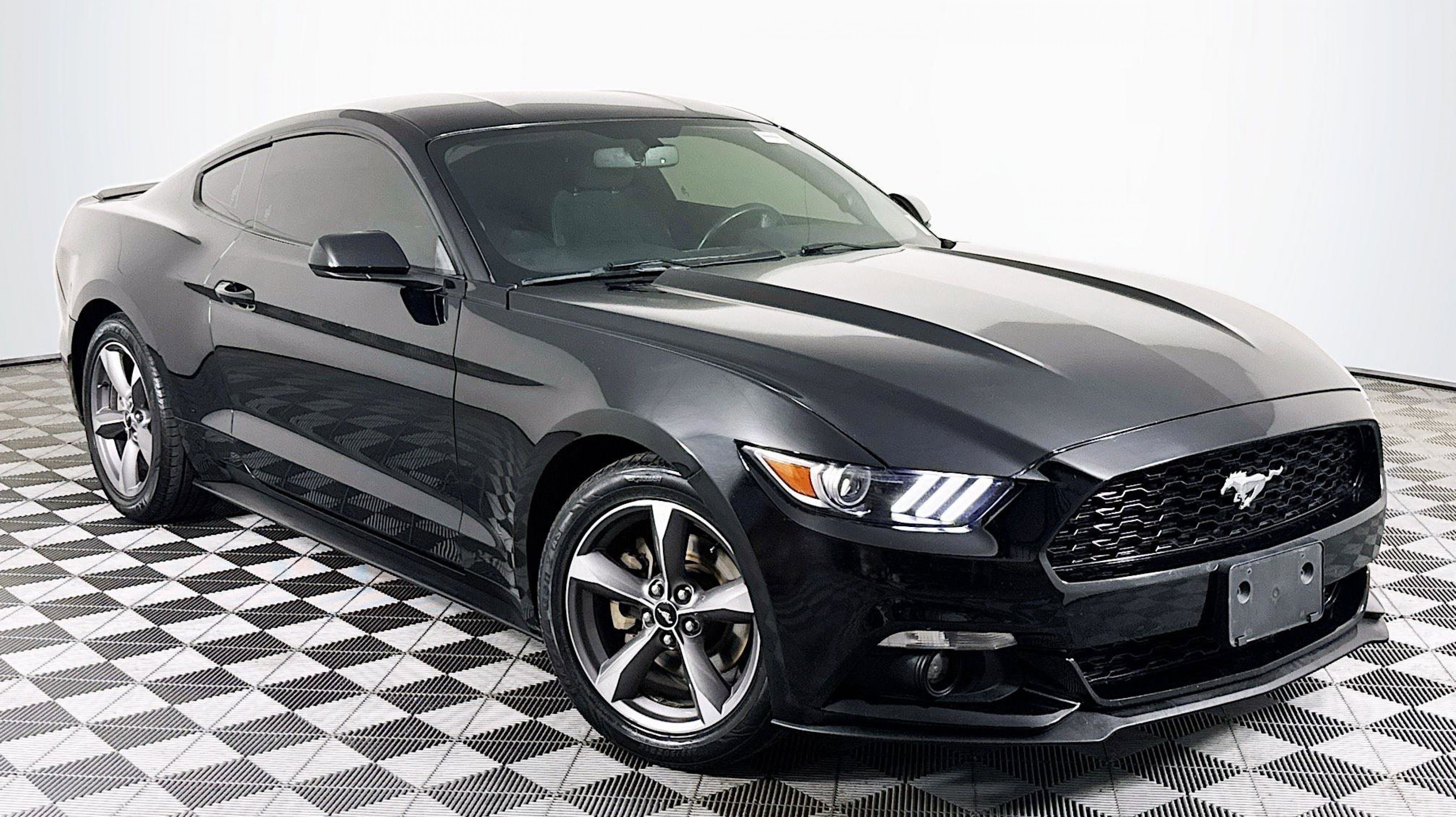 2017 Ford Mustang EcoBoost