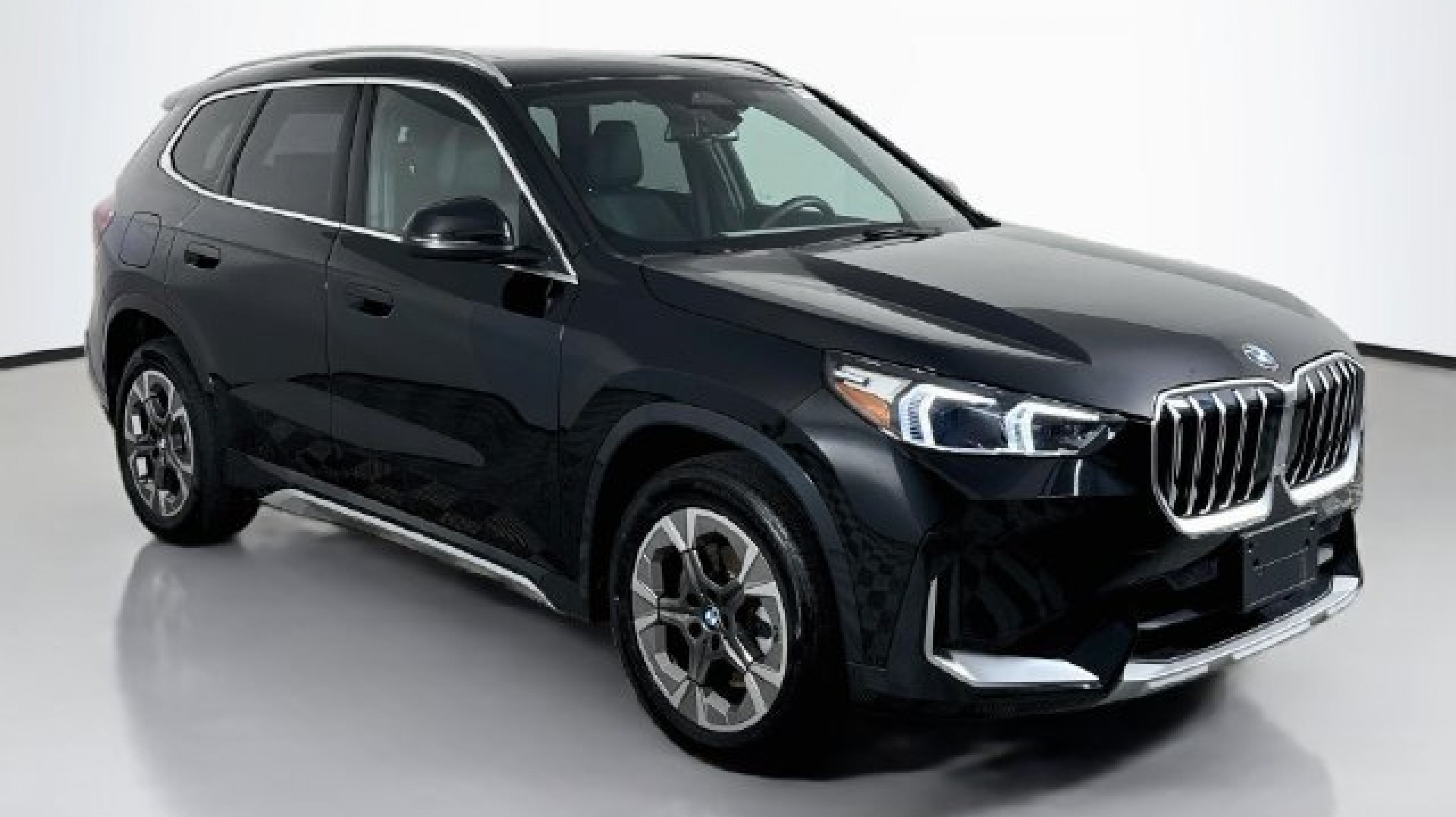 2026 BMW X1 28i
