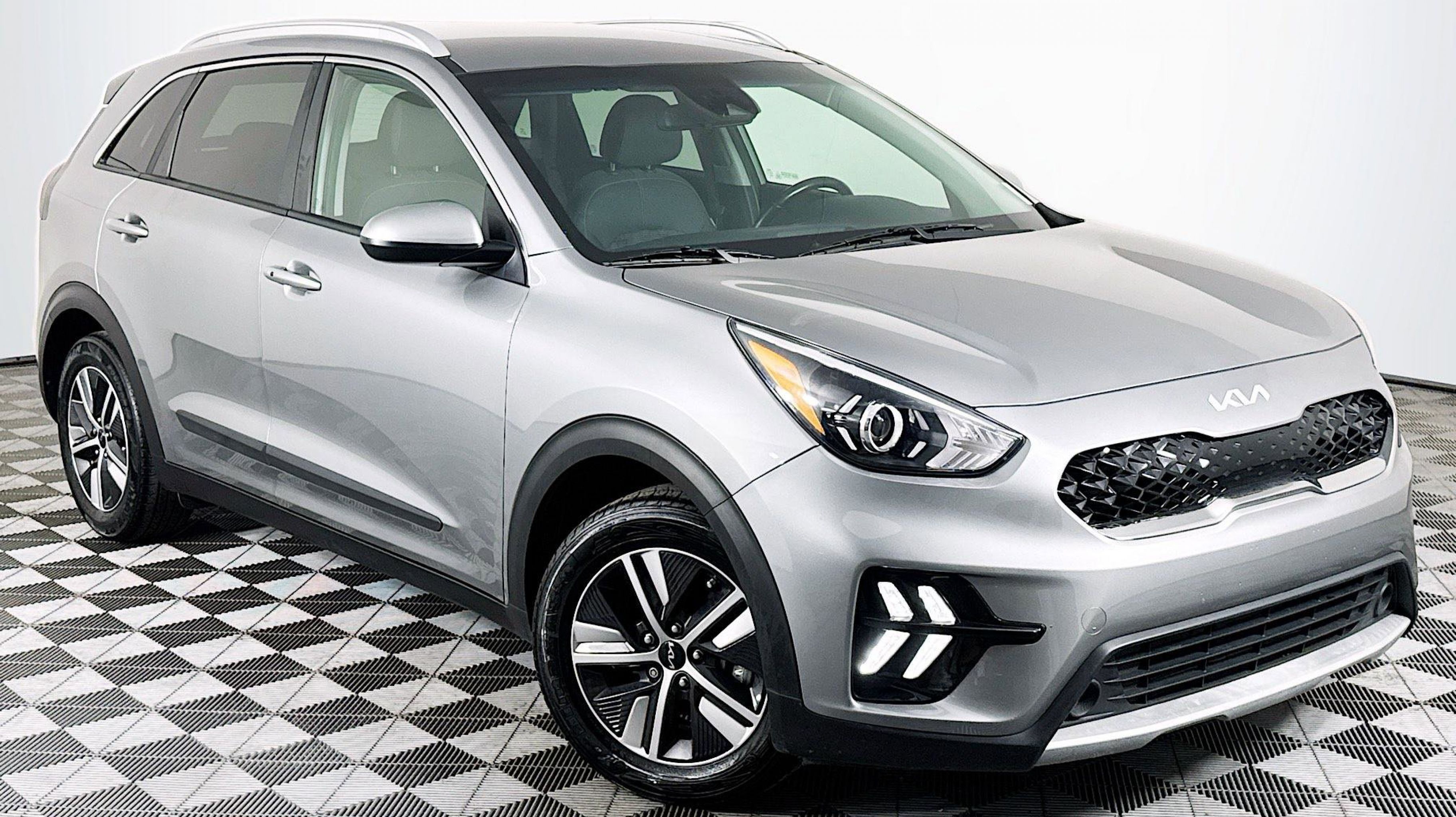 2022 Kia Niro LXS