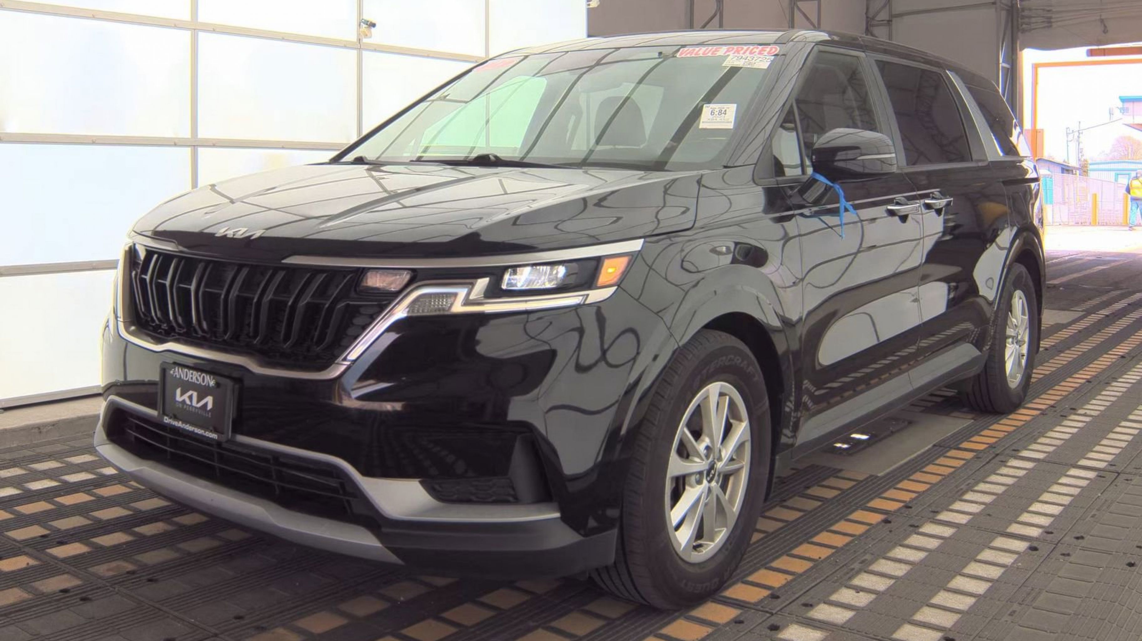 2023 Kia Sedona LX Seat Pkg's photo