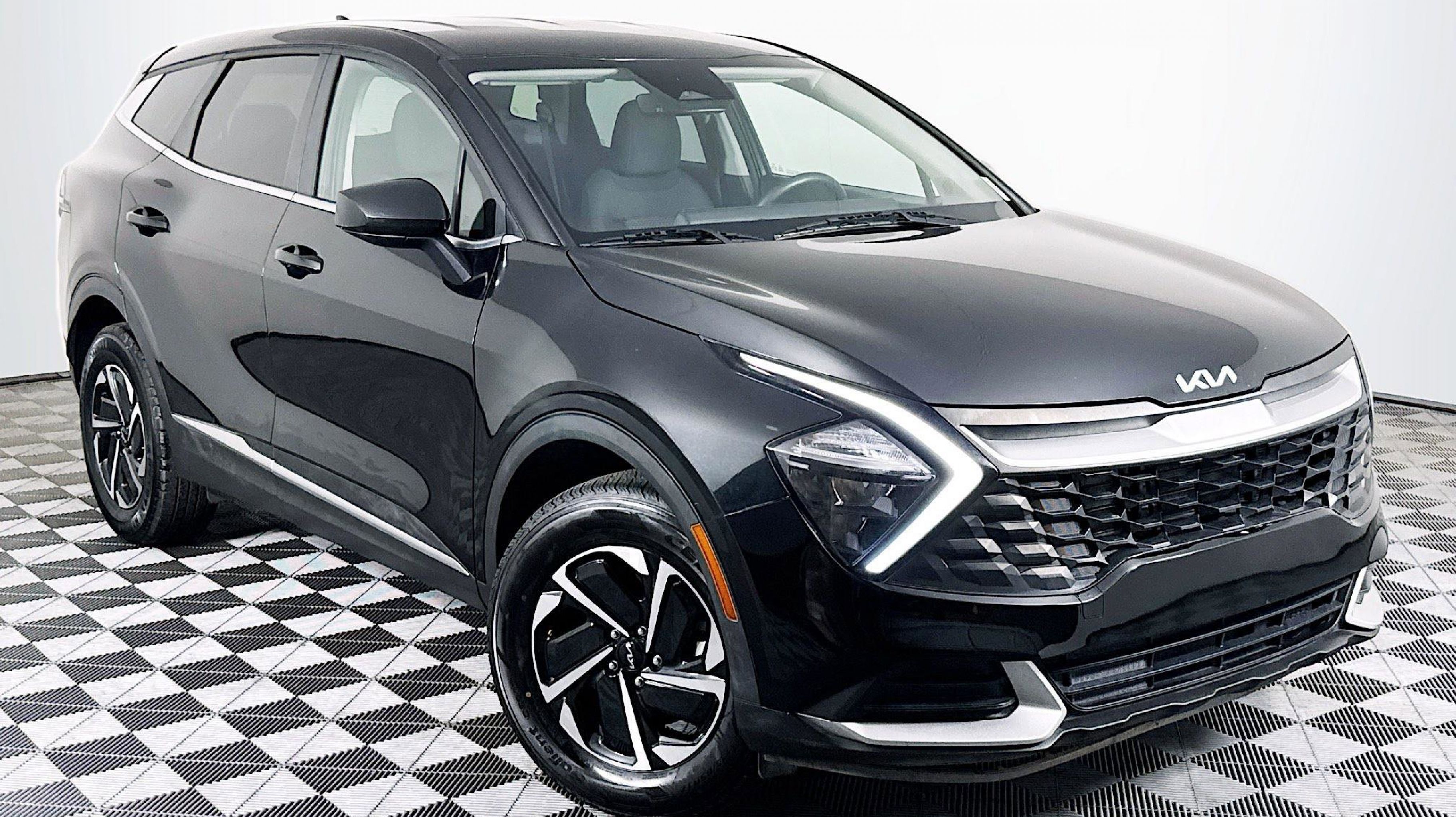 2023 Kia Sportage LX Hybrid