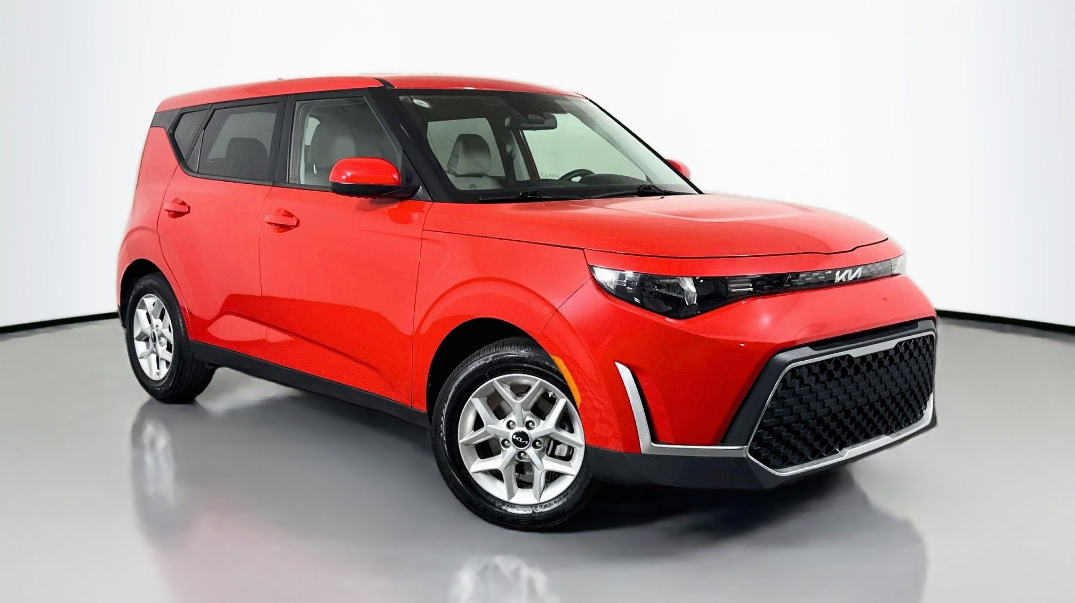 2023 Kia Soul 2.0L LX IVT's photo