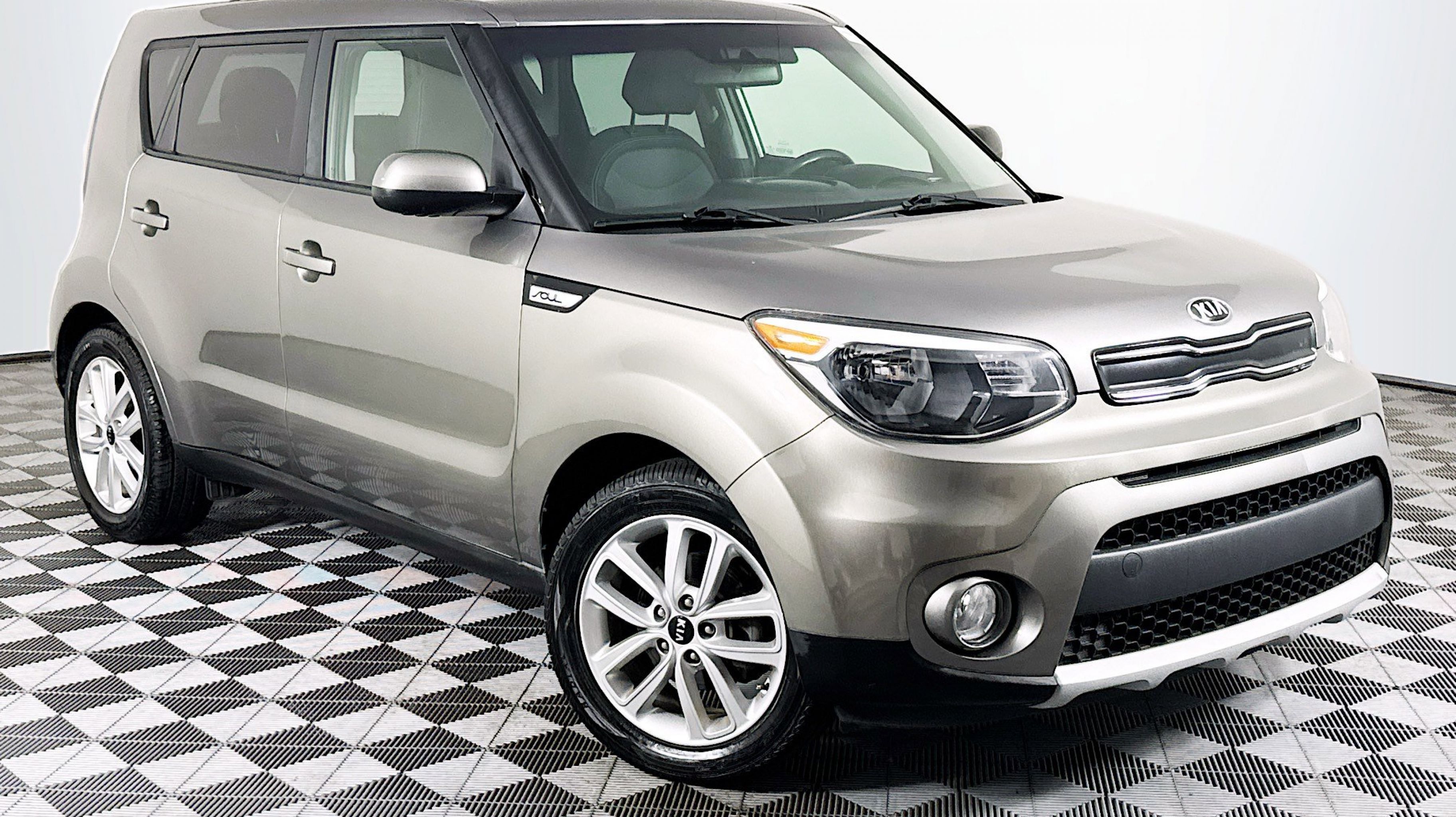2019 Kia Soul +