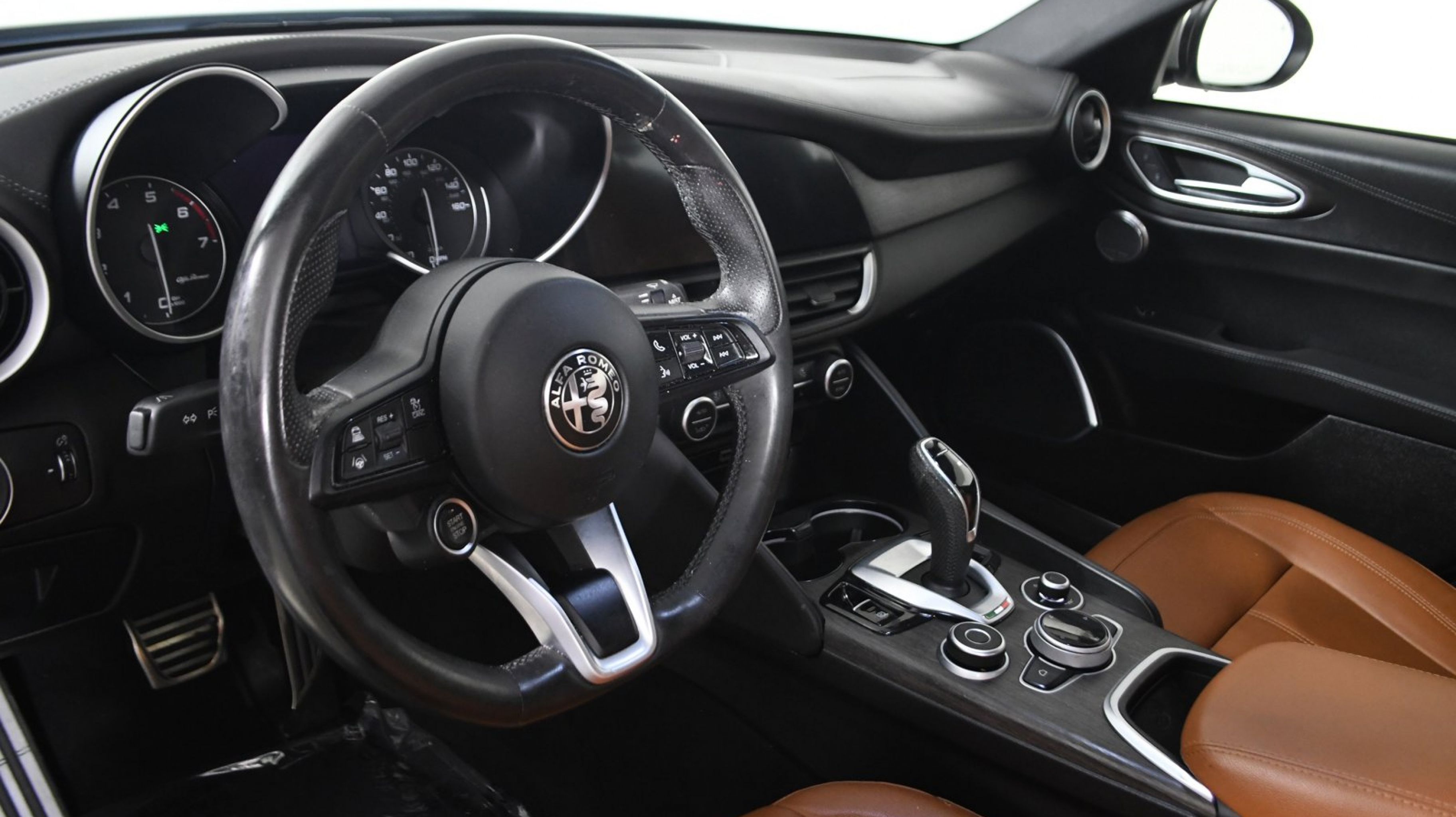 Used 2022 Alfa Romeo Giulia Ti for sale at HGreg