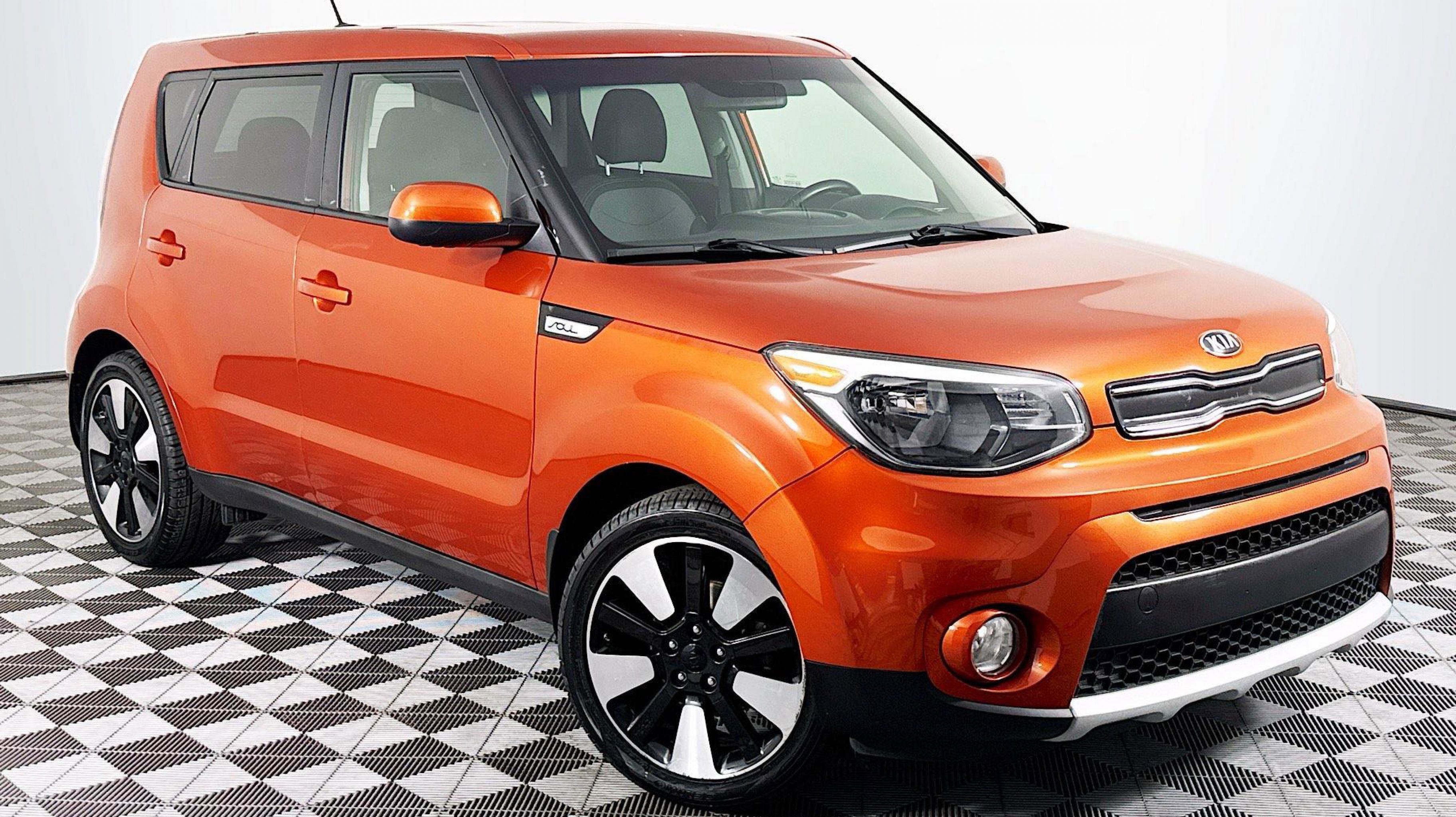 2019 Kia Soul +