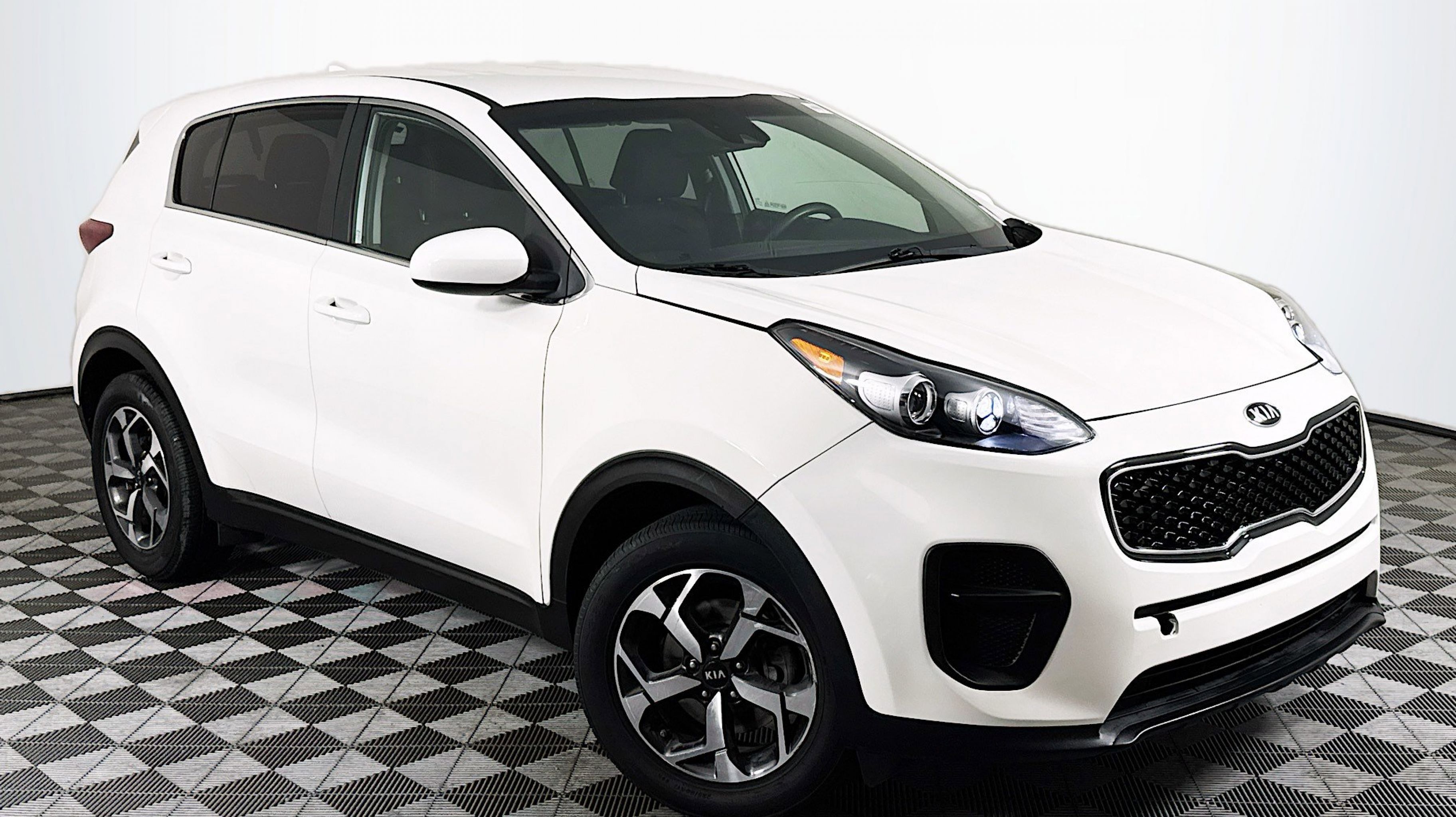 2020 Kia Sportage 2.4 LX AT's photo