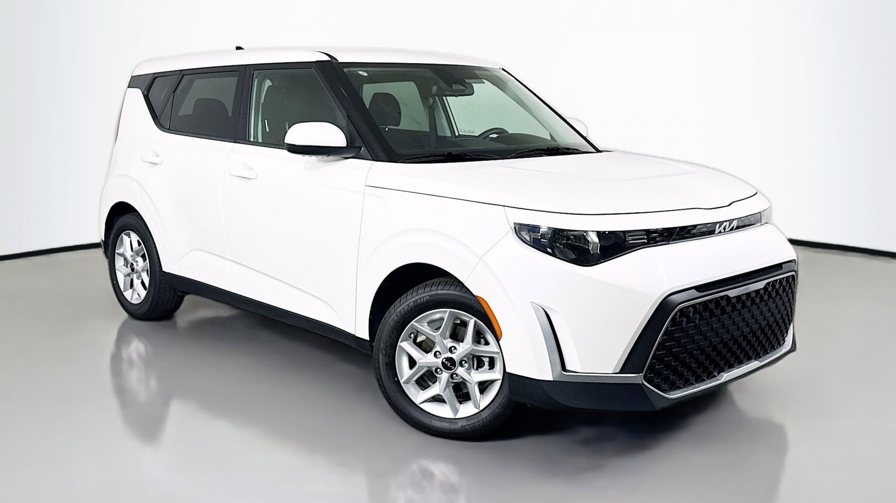 2024 Kia Soul 2.0L LX IVT's photo