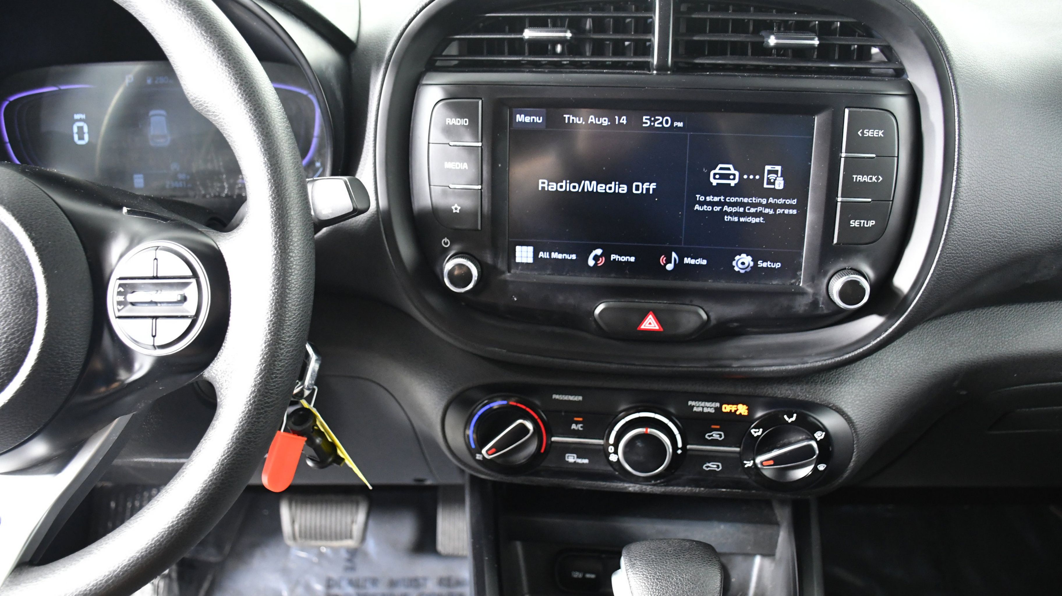 2024 Kia Soul LX photo 11