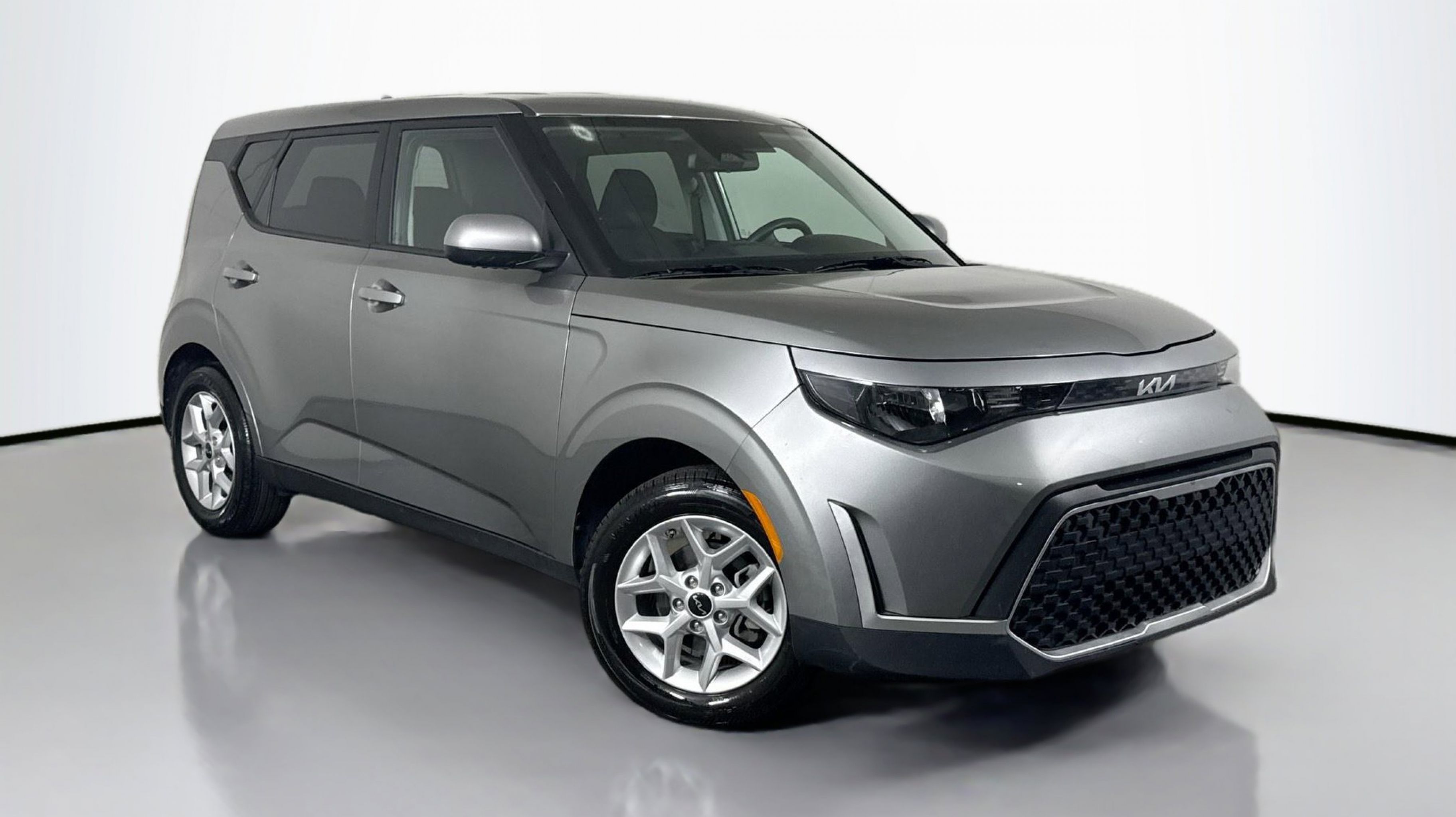 2025 Kia Soul 2.0L LX IVT's photo