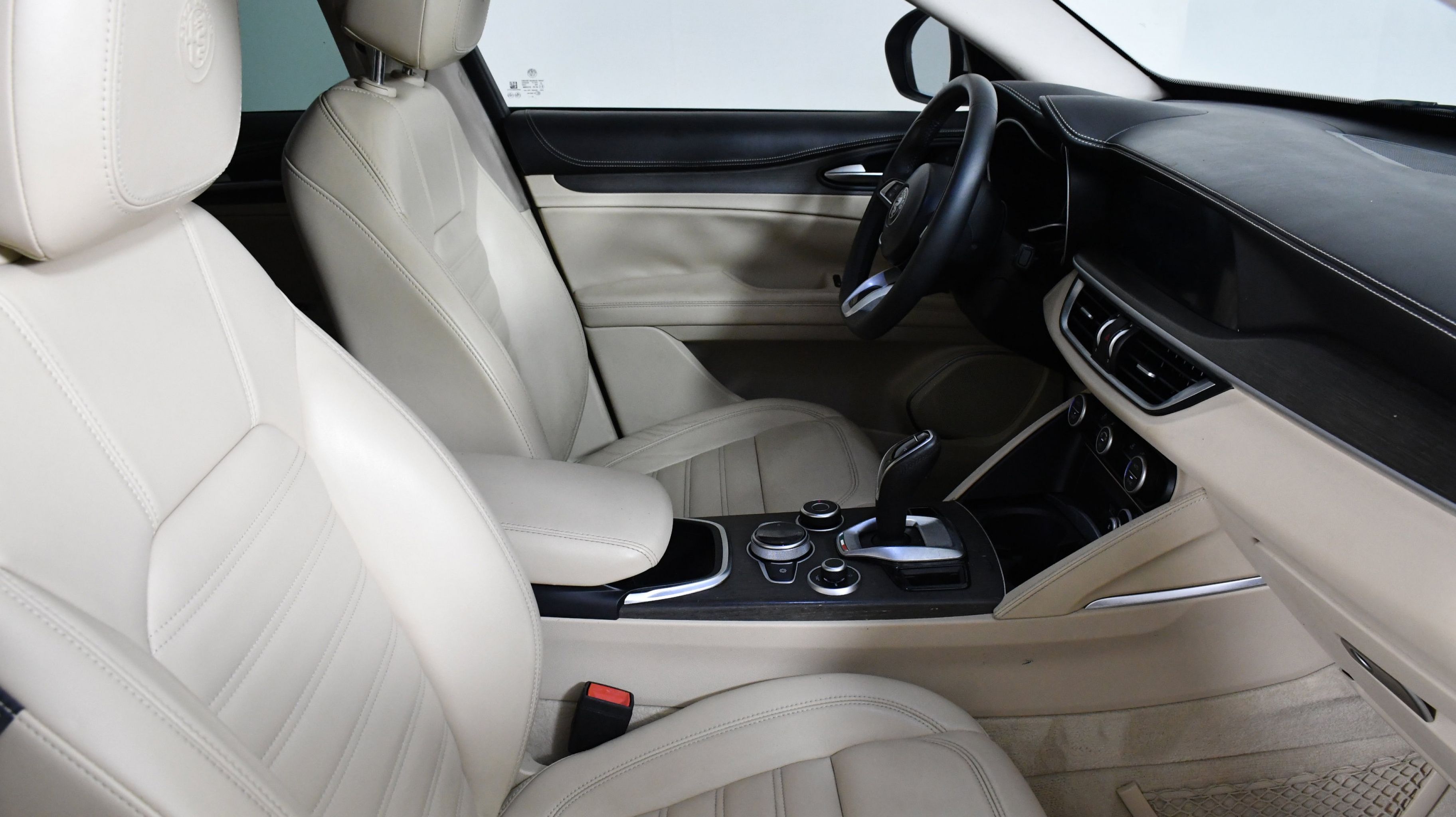 2020 Alfa Romeo Stelvio Ti photo 19