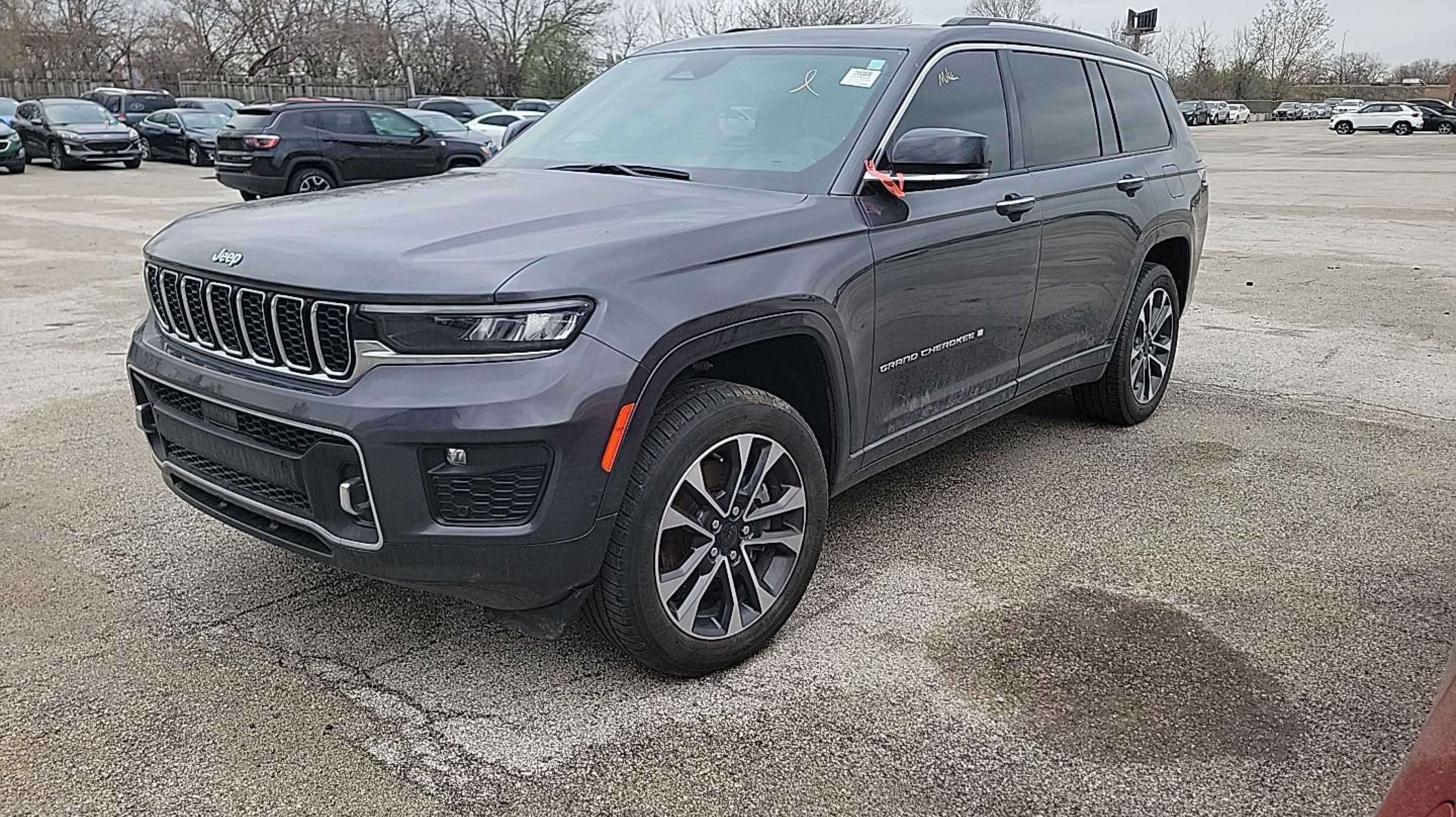 2023 Jeep Grand Cherokee L Overland 4x4's photo