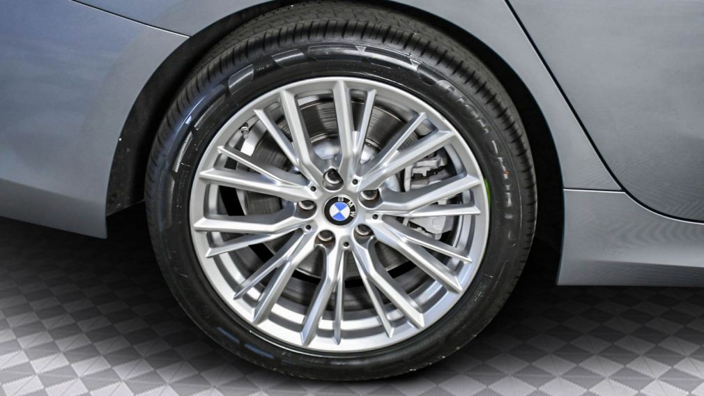 2023 BMW 3 Series 330i #26
