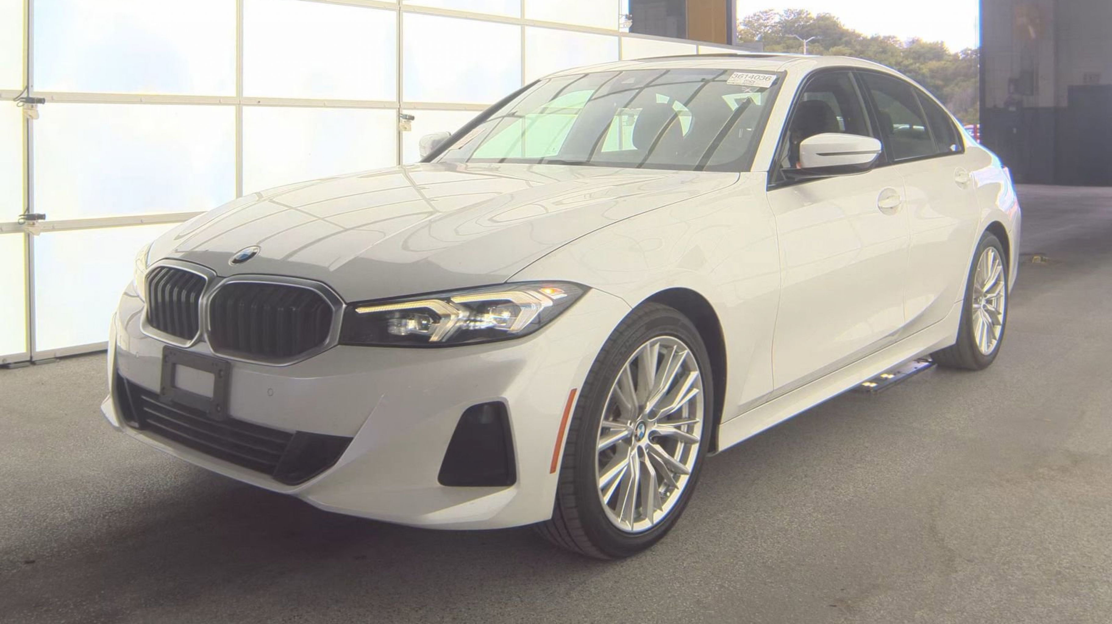2023 BMW 3 Series 330i Sedan's photo