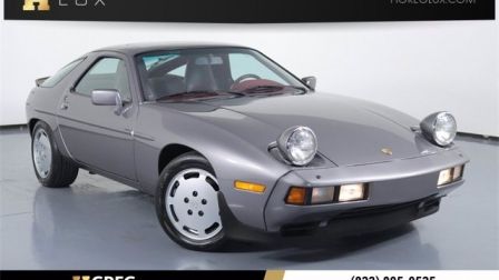 1986 Porsche 928                     