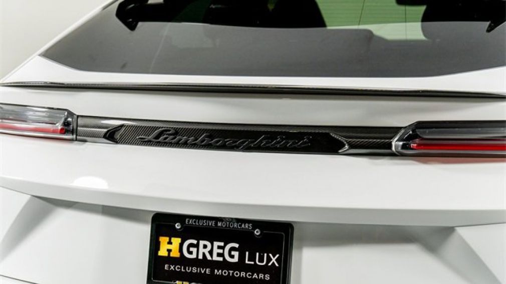 2023 Lamborghini Urus Performante #11