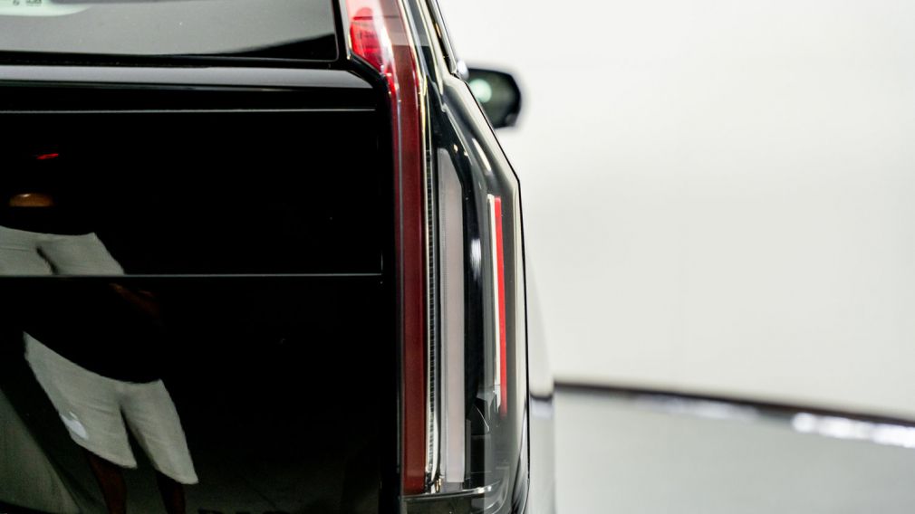 2023 Cadillac Escalade AWD V-Series #11