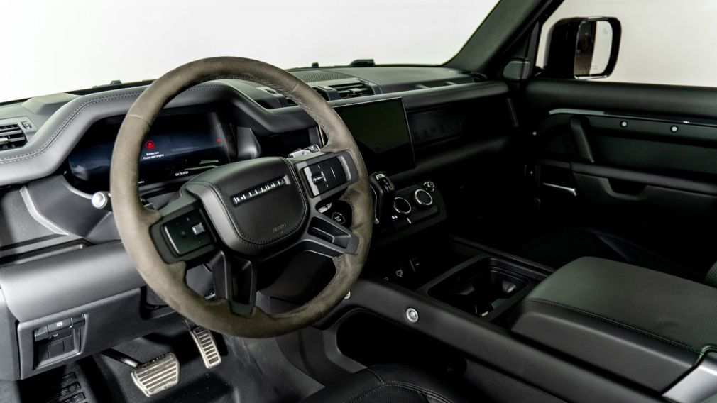 2023 Land Rover Defender V8 #1