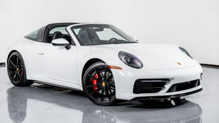 2022 Porsche 911 4S                