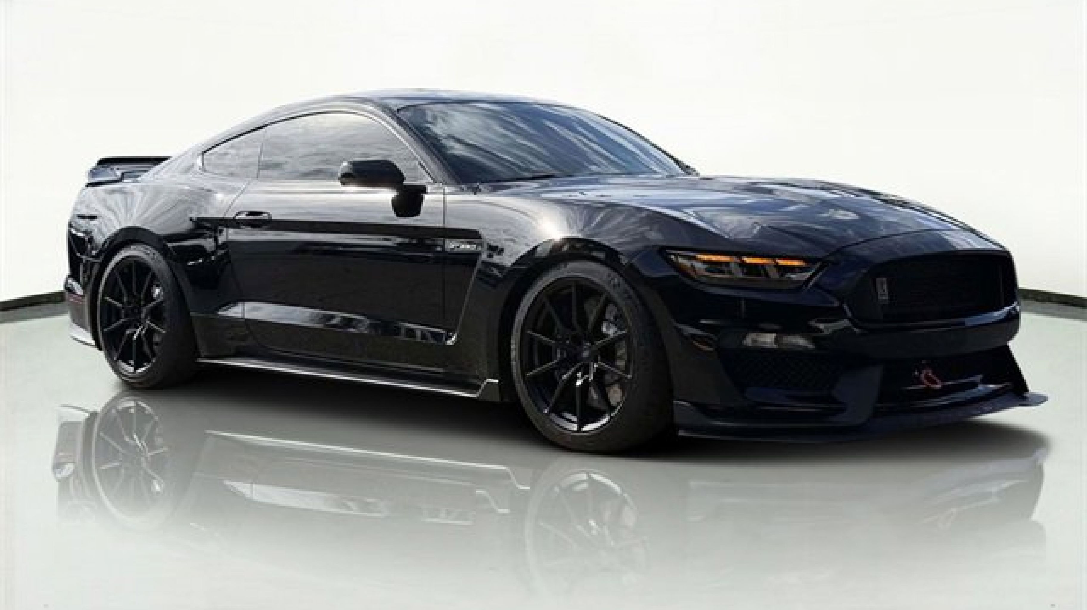 2017 Ford Mustang Base's photo