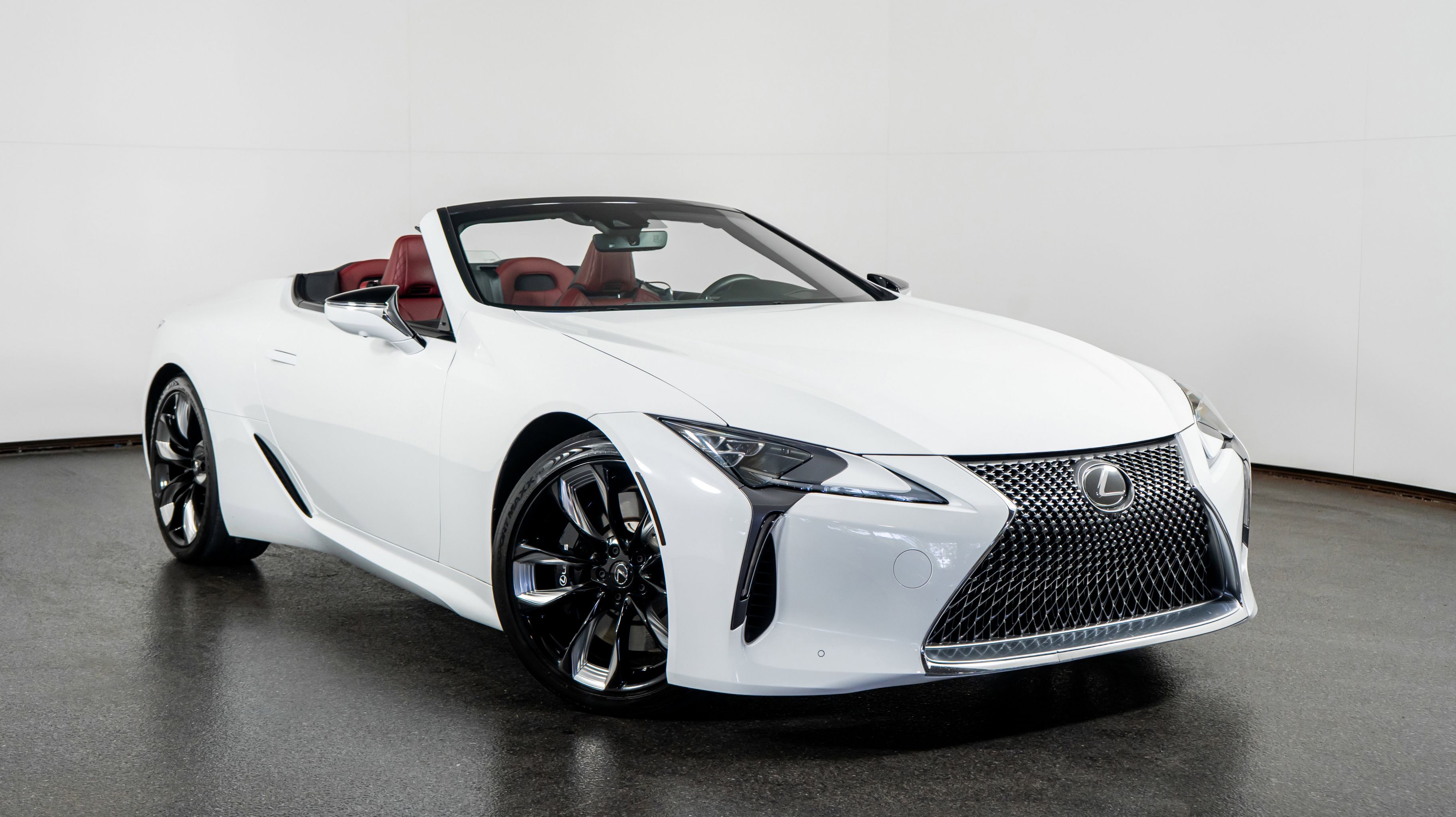 2024 Lexus LC 500's photo