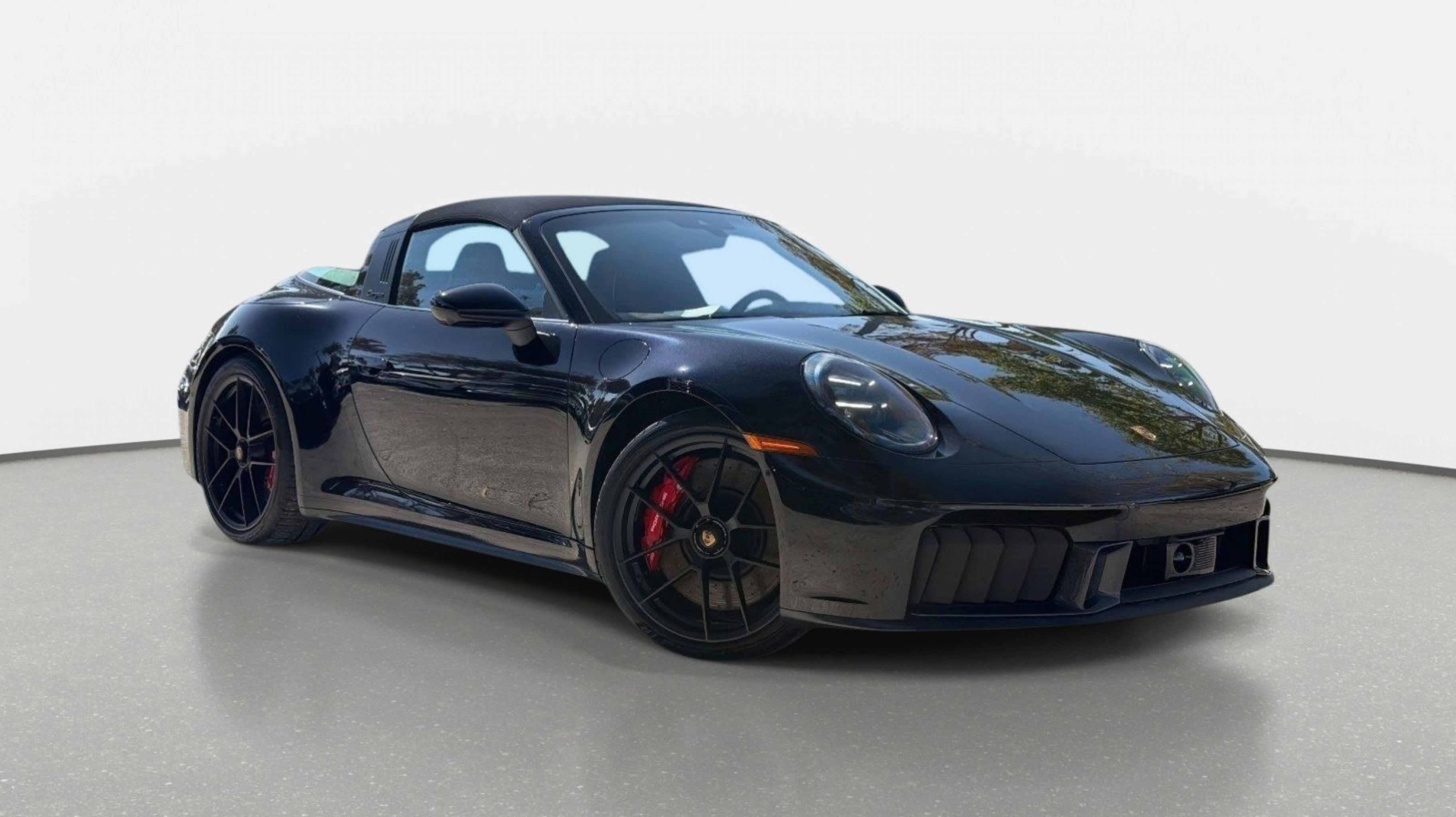 2025 Porsche 911 GTS