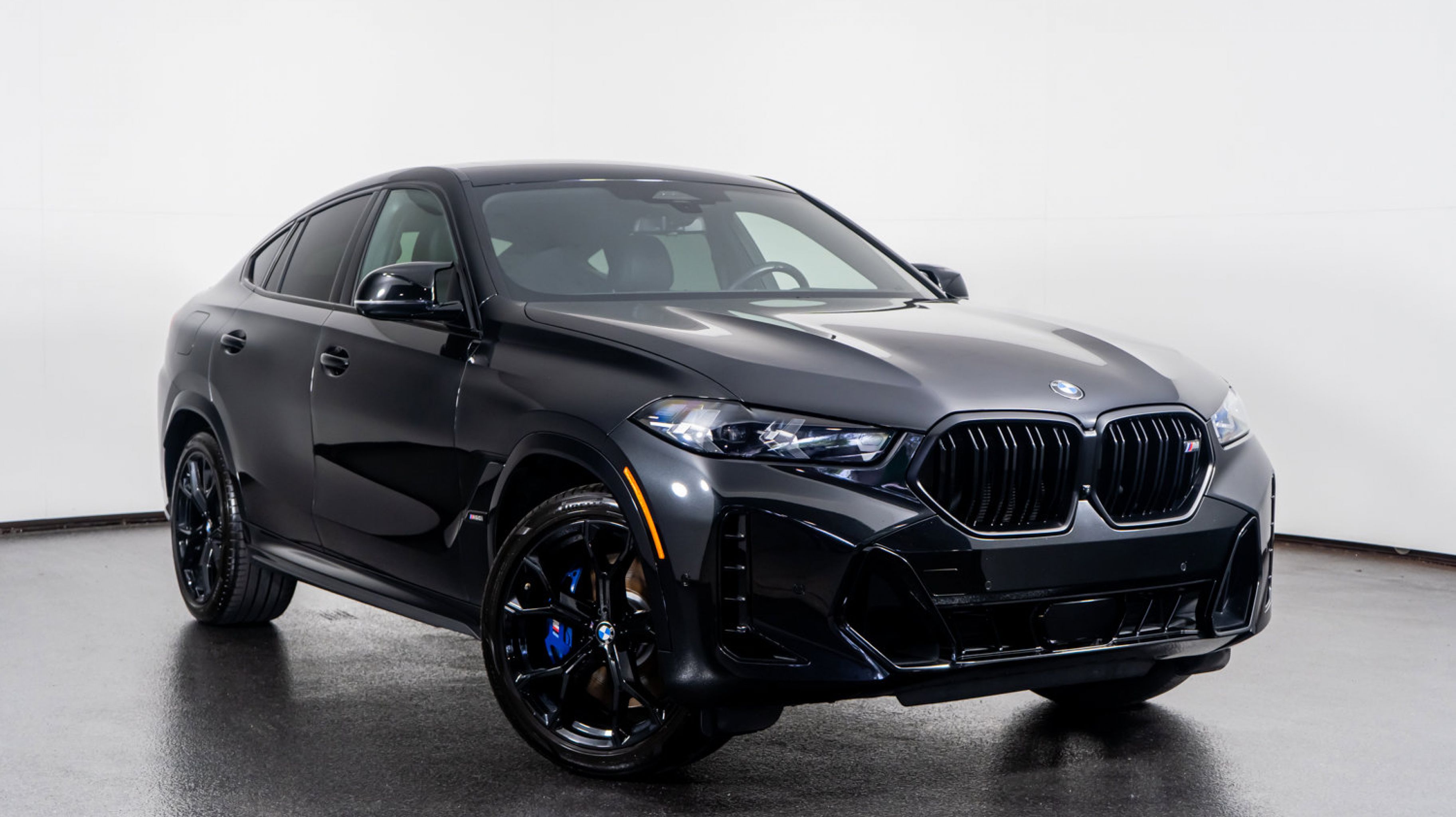 2024 BMW X6 M60i