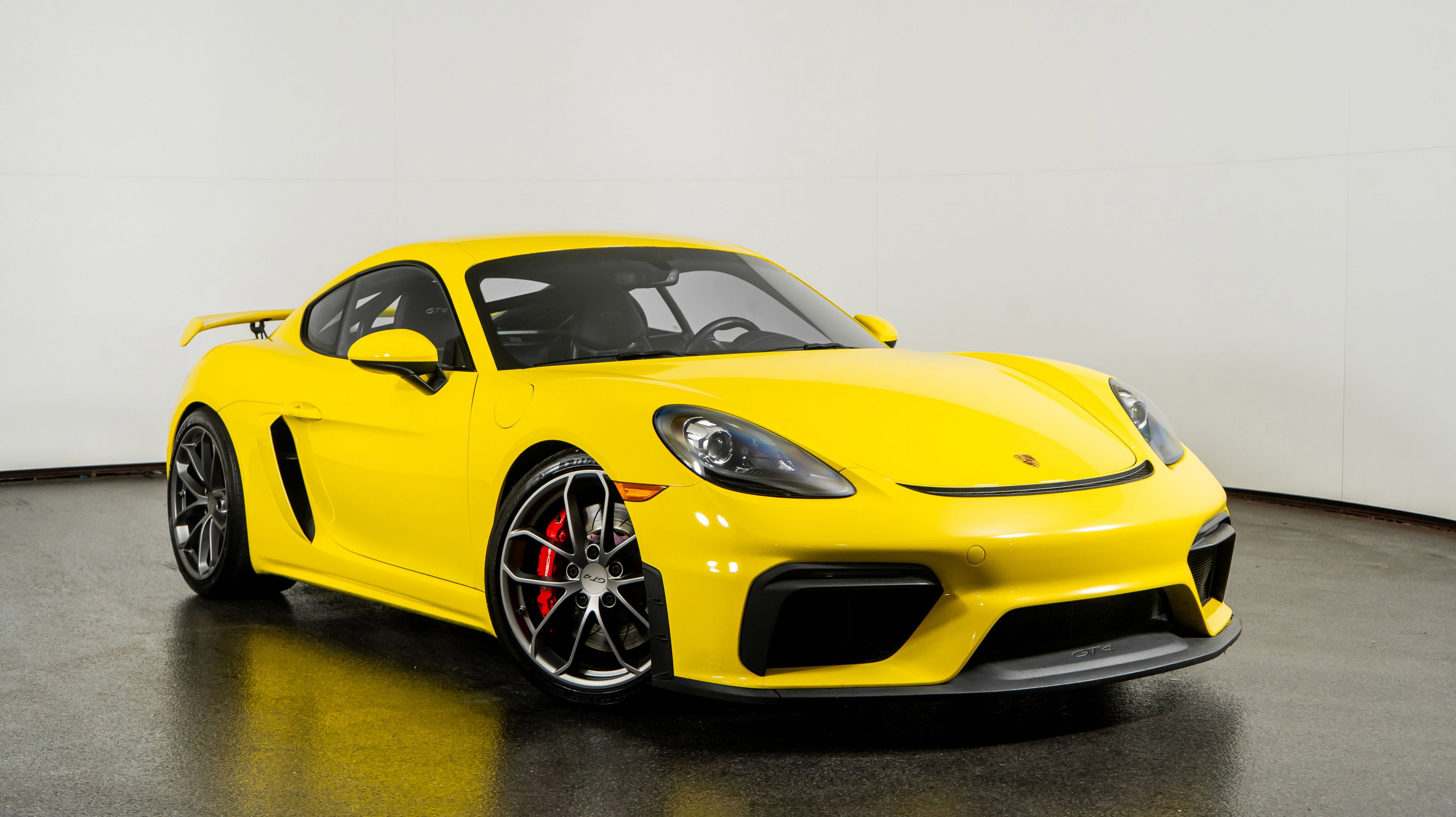 2020 Porsche 718 GT4's photo