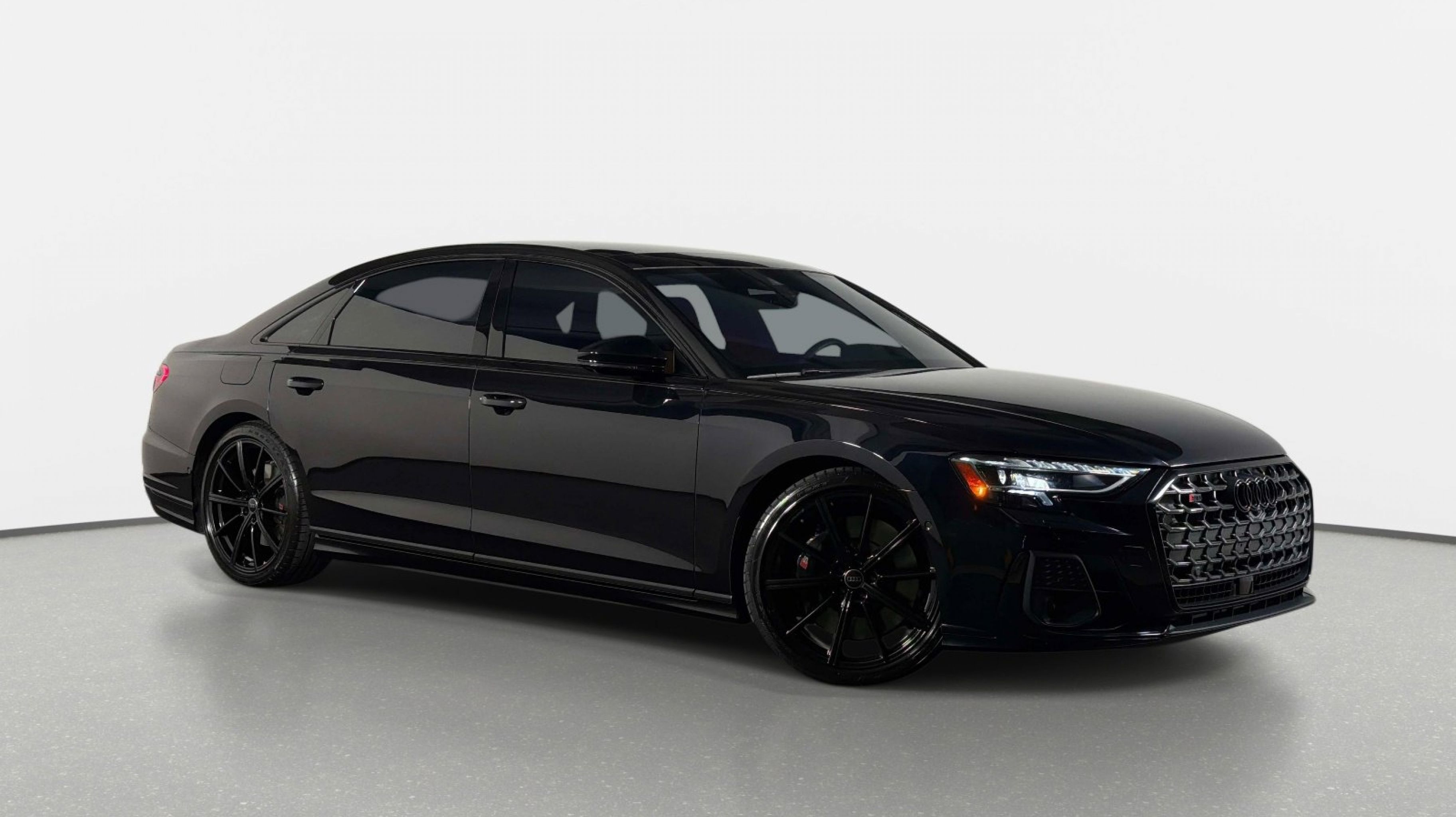 2024 Audi S8 4.0T quattro Tiptronic's photo