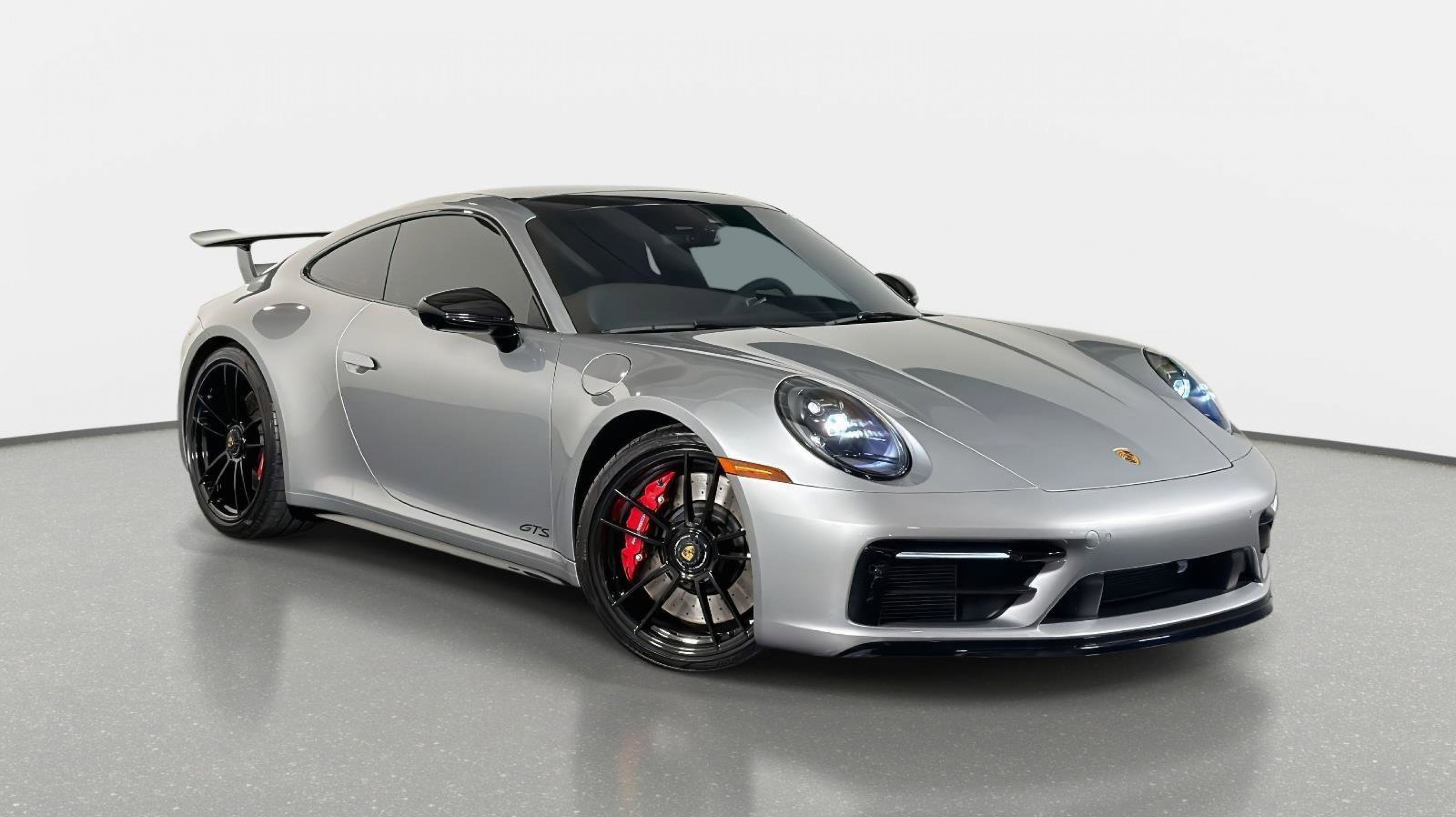 2024 Porsche 911 GTS