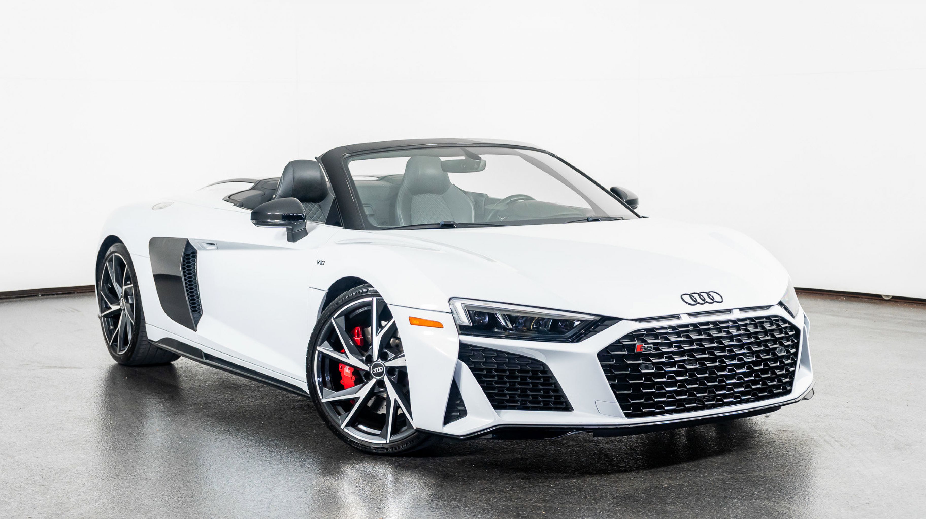 2021 Audi R8 Base's photo