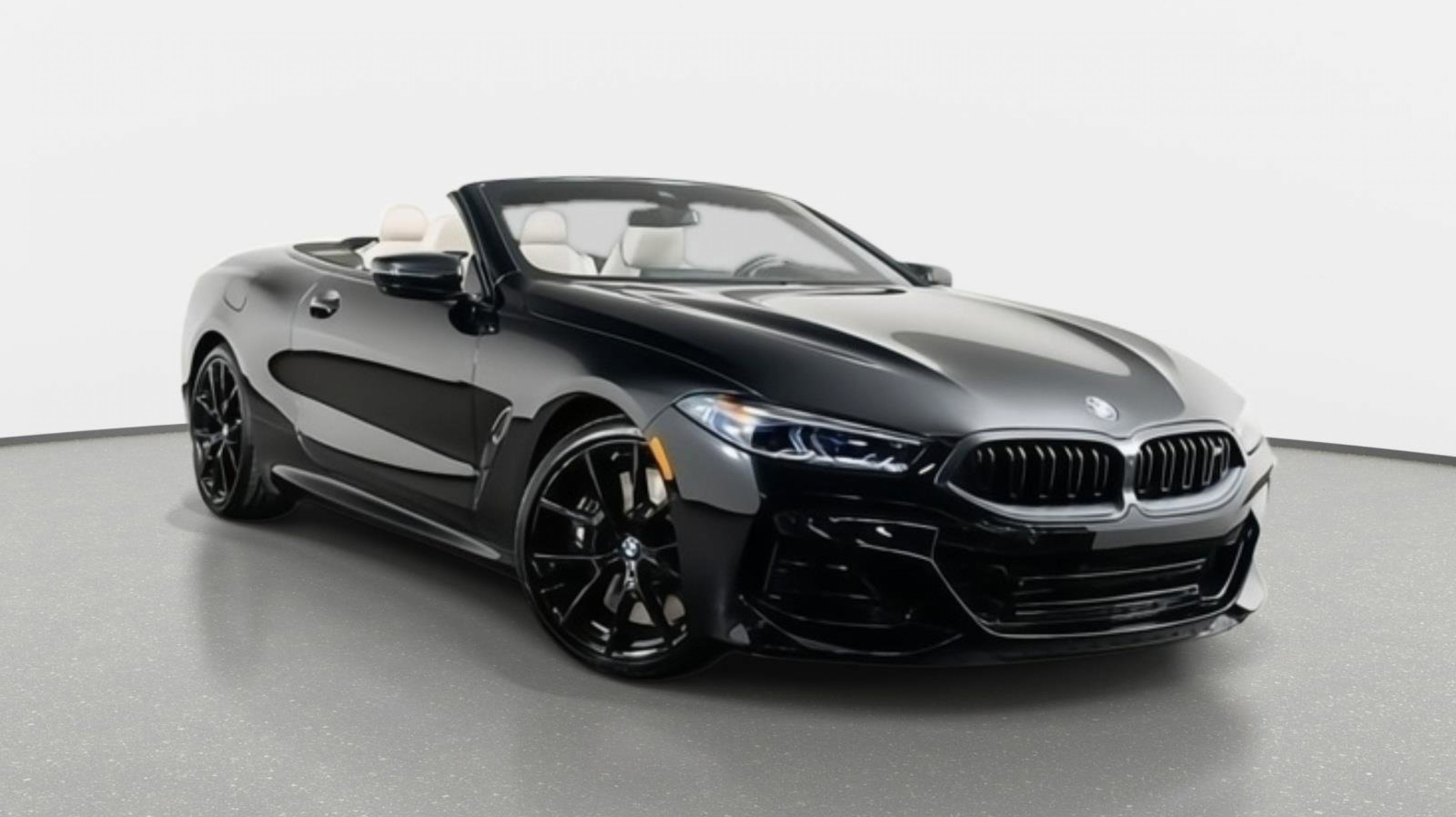 2025 BMW 8 Series M850i xDrive Convertible's photo